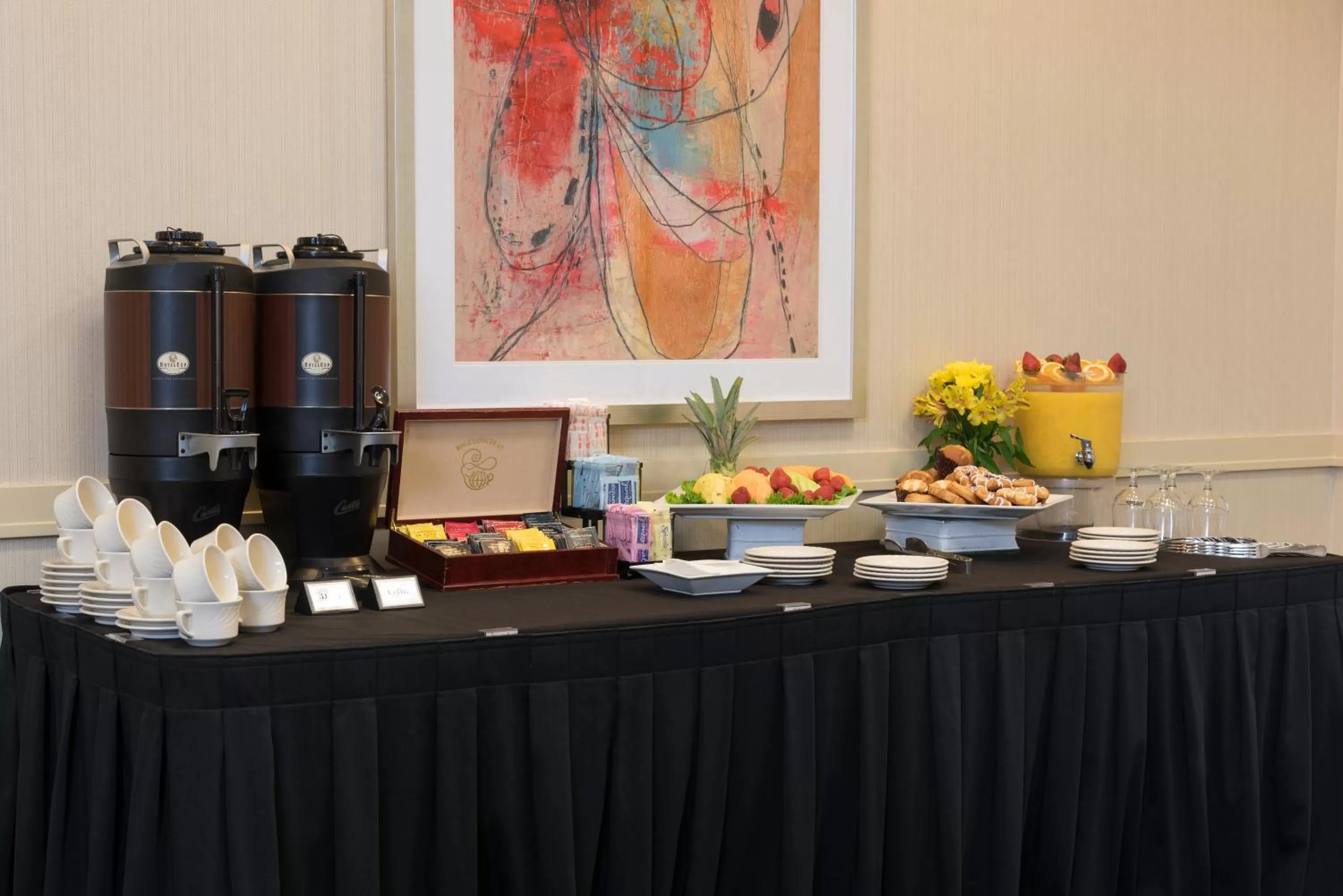 Meeting/conference room, Food in Holiday Inn Chicago - Elk Grove, an IHG Hotel