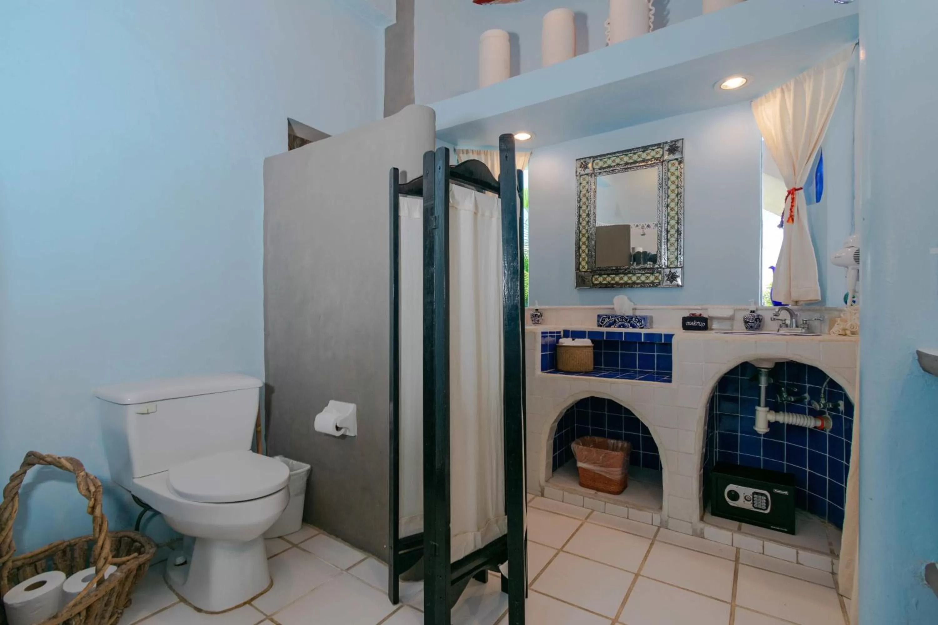 Bathroom in Villas Jardin Del Mar