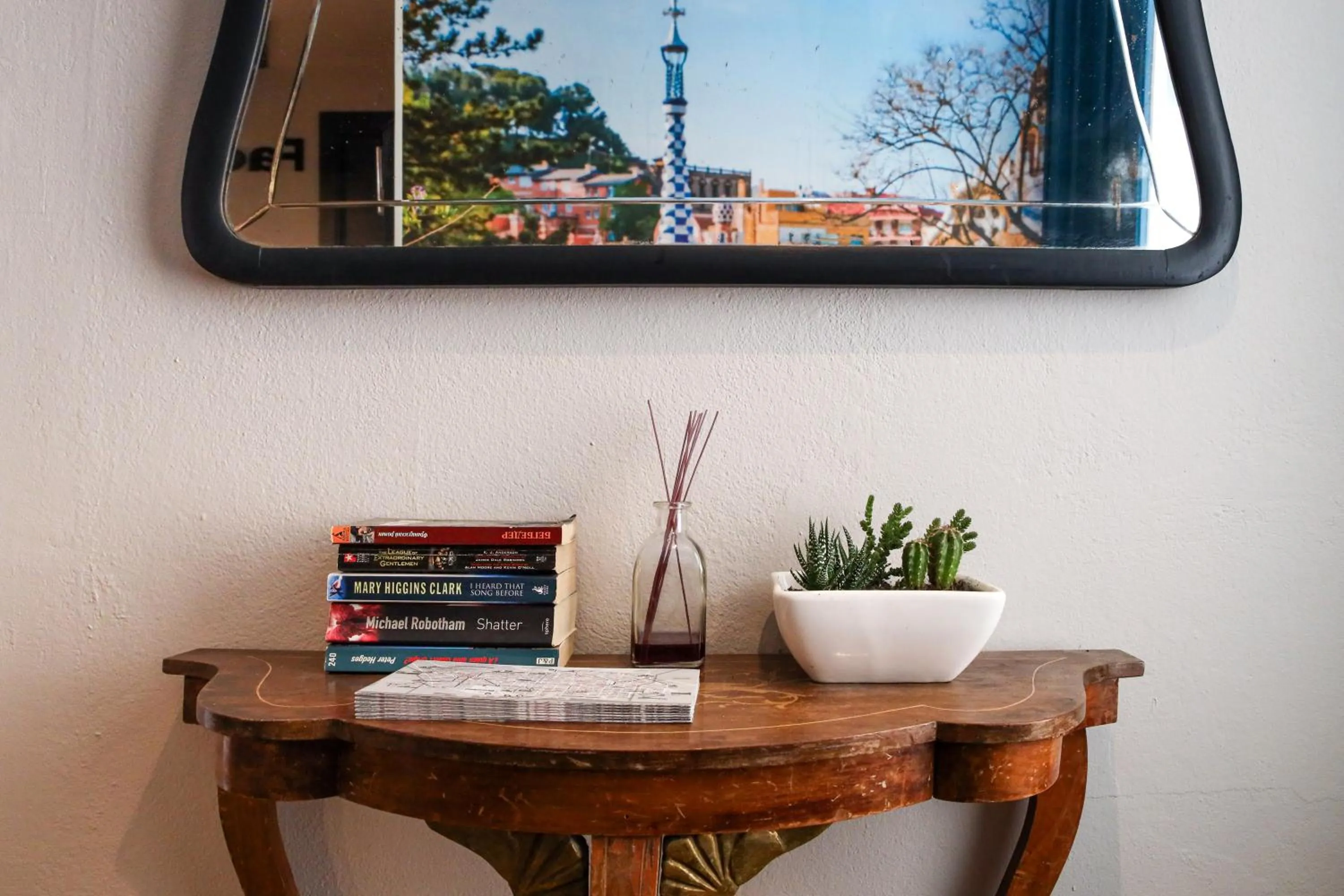 Library in Factory Hostels Barcelona