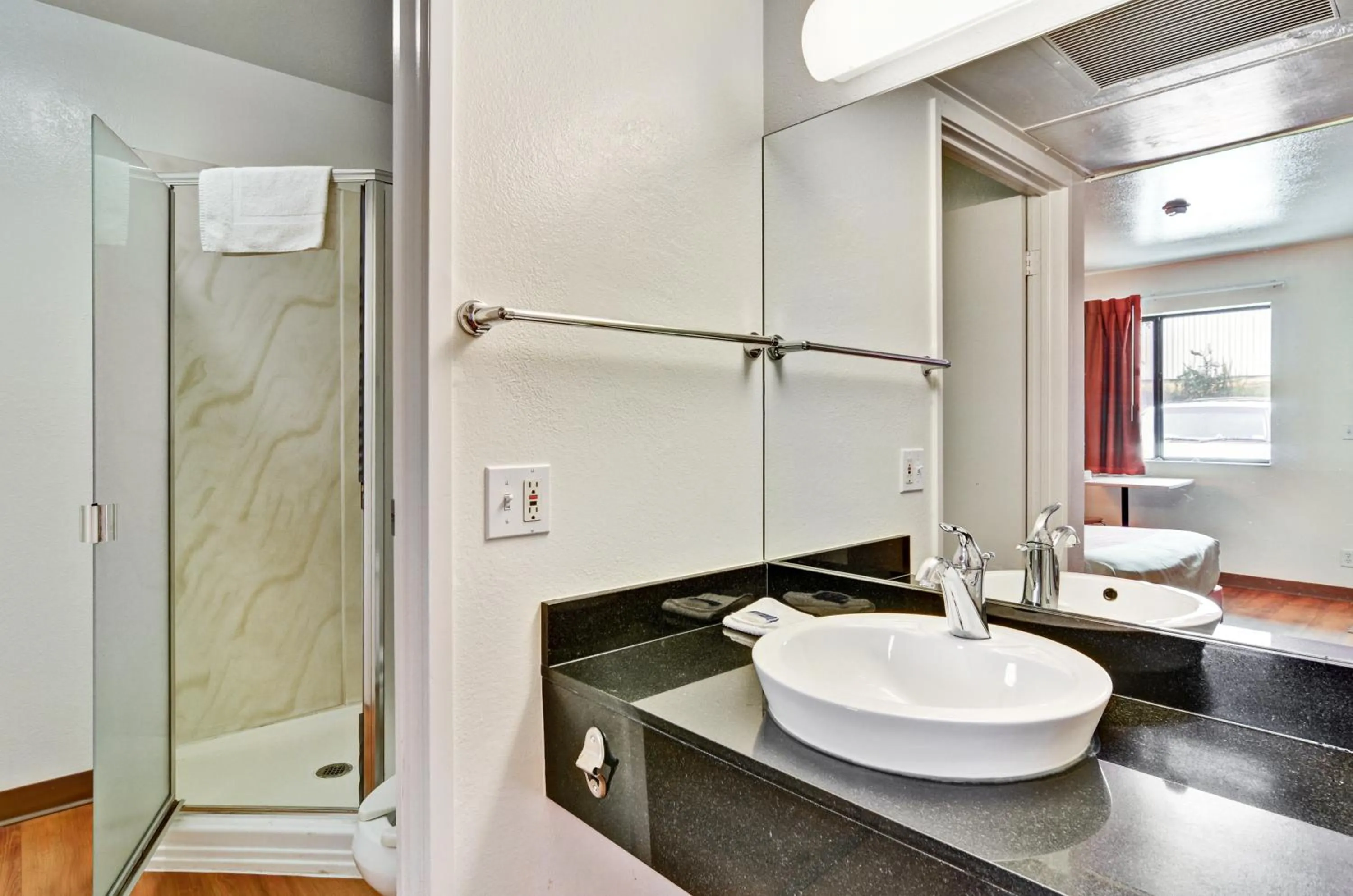 Bathroom in Motel 6-Pittsburgh, PA - Crafton