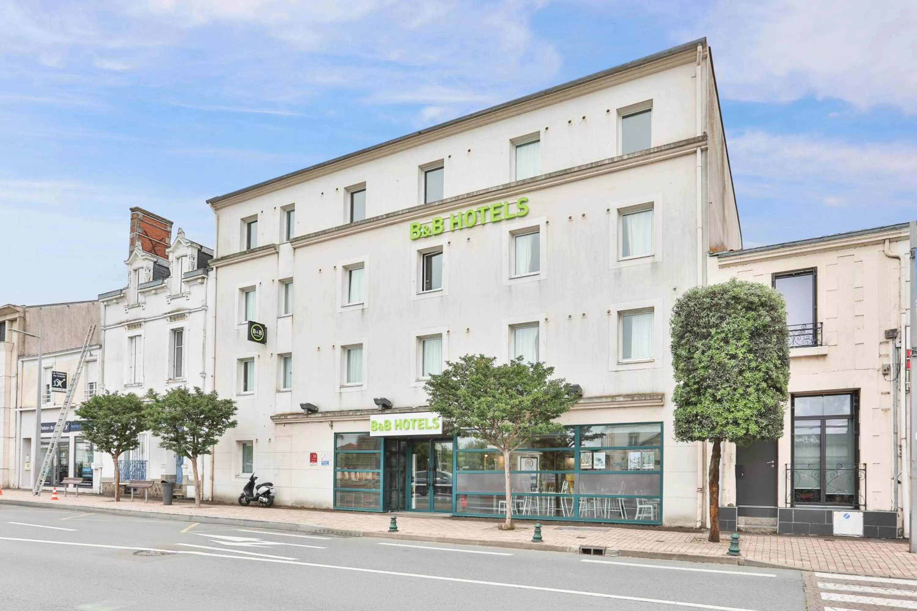 B&B HOTEL Les Sables-d'Olonne Centre Gare