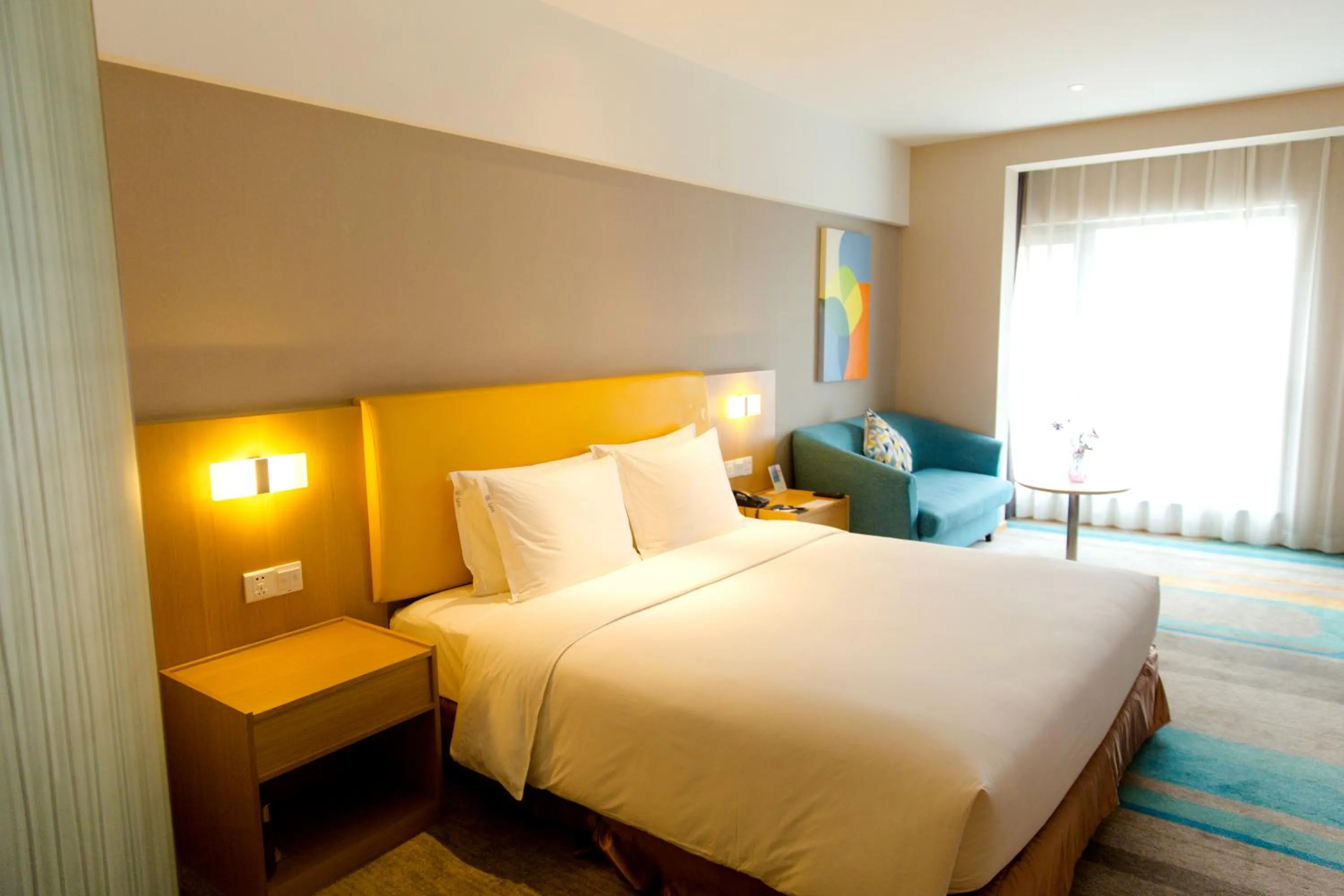 Standard King Room - Accessible in Holiday Inn Express Xi'an Qujiang South, an IHG Hotel