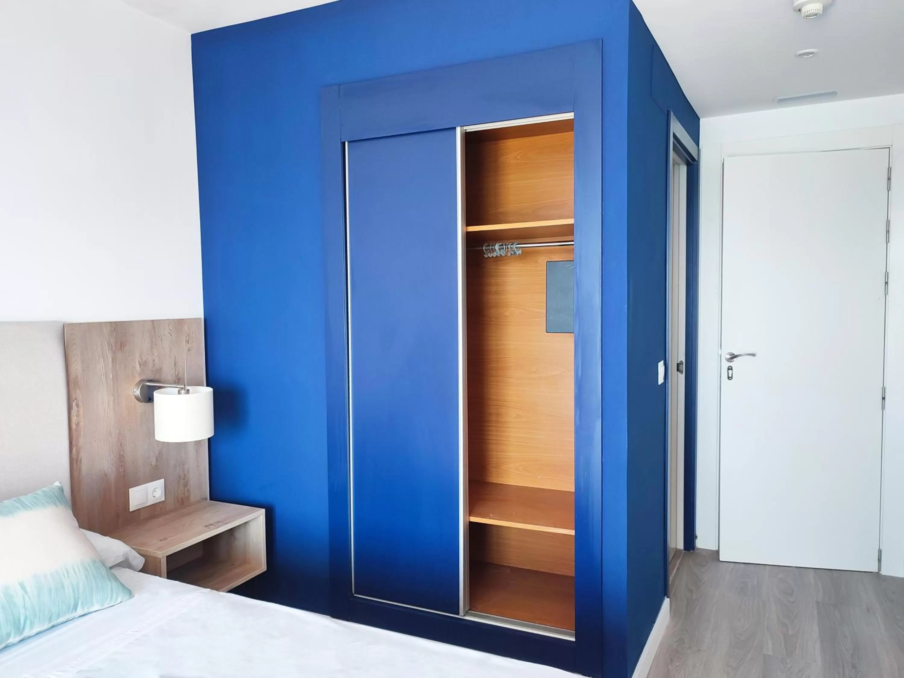 Decorative detail, Bed in Hotel Flats Friends Mar Blau