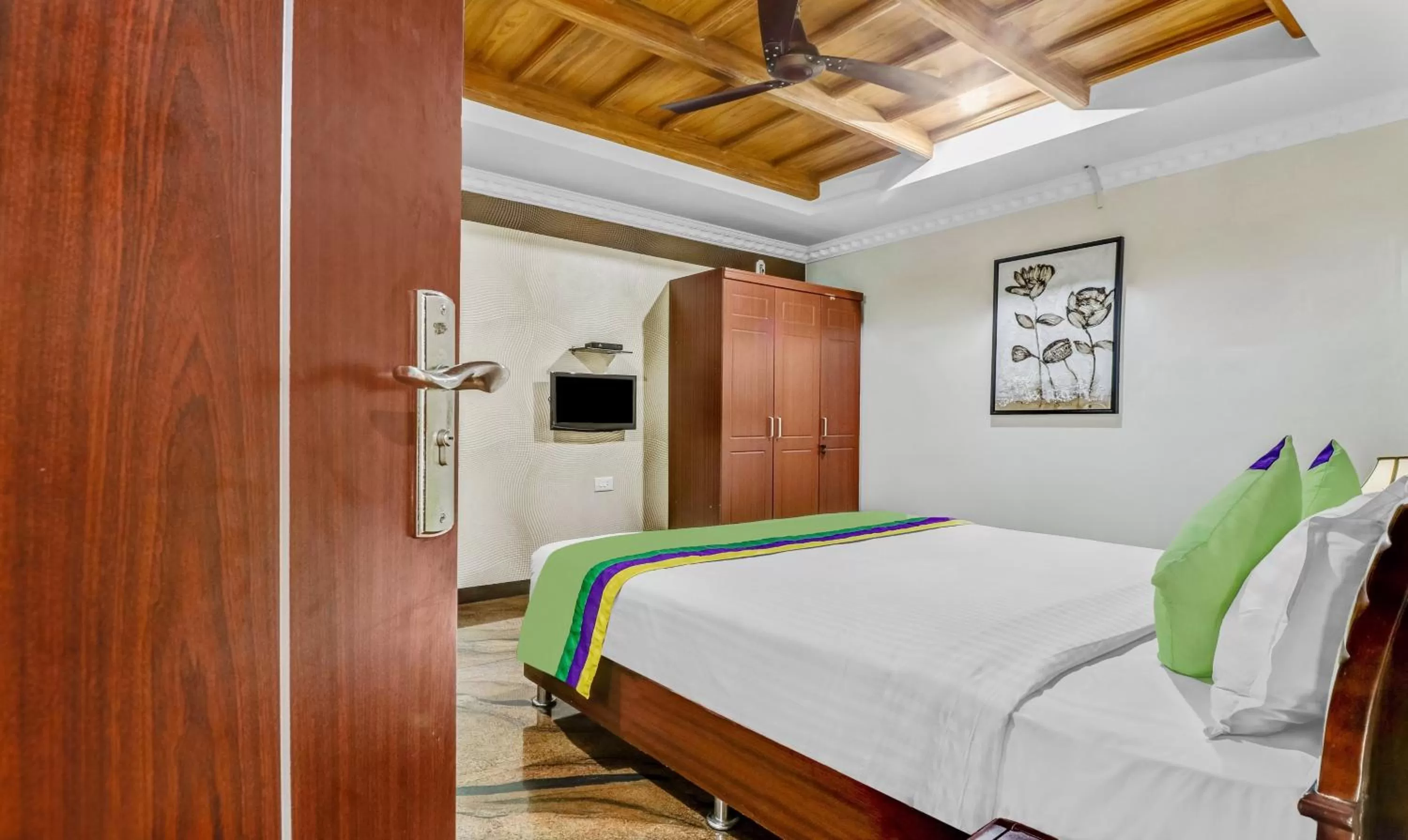 Bedroom, Bed in Treebo Symphony Hotels And Resorts Angamally
