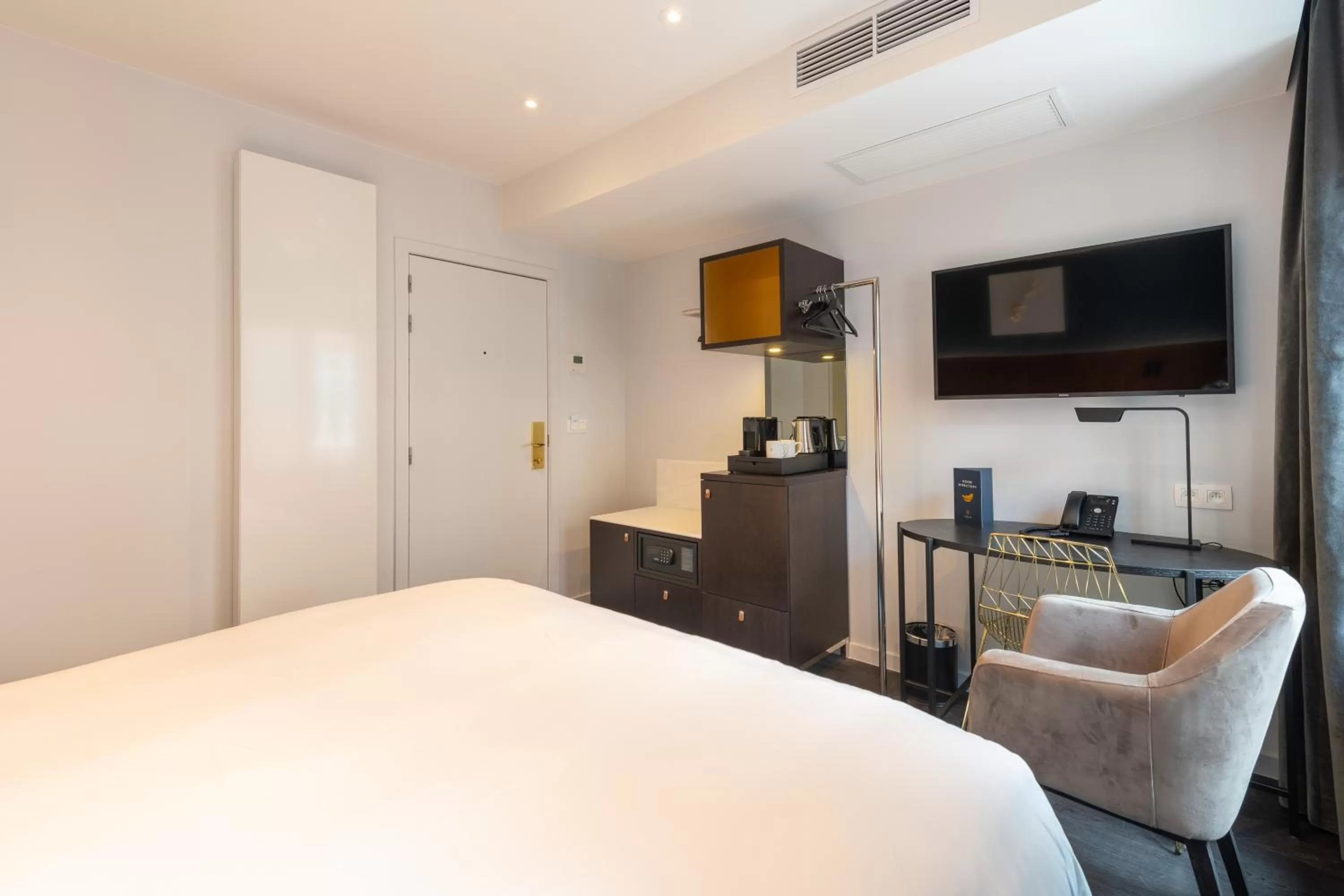 Bed in Boutique Hotel Sablon by CW Hotel Collection