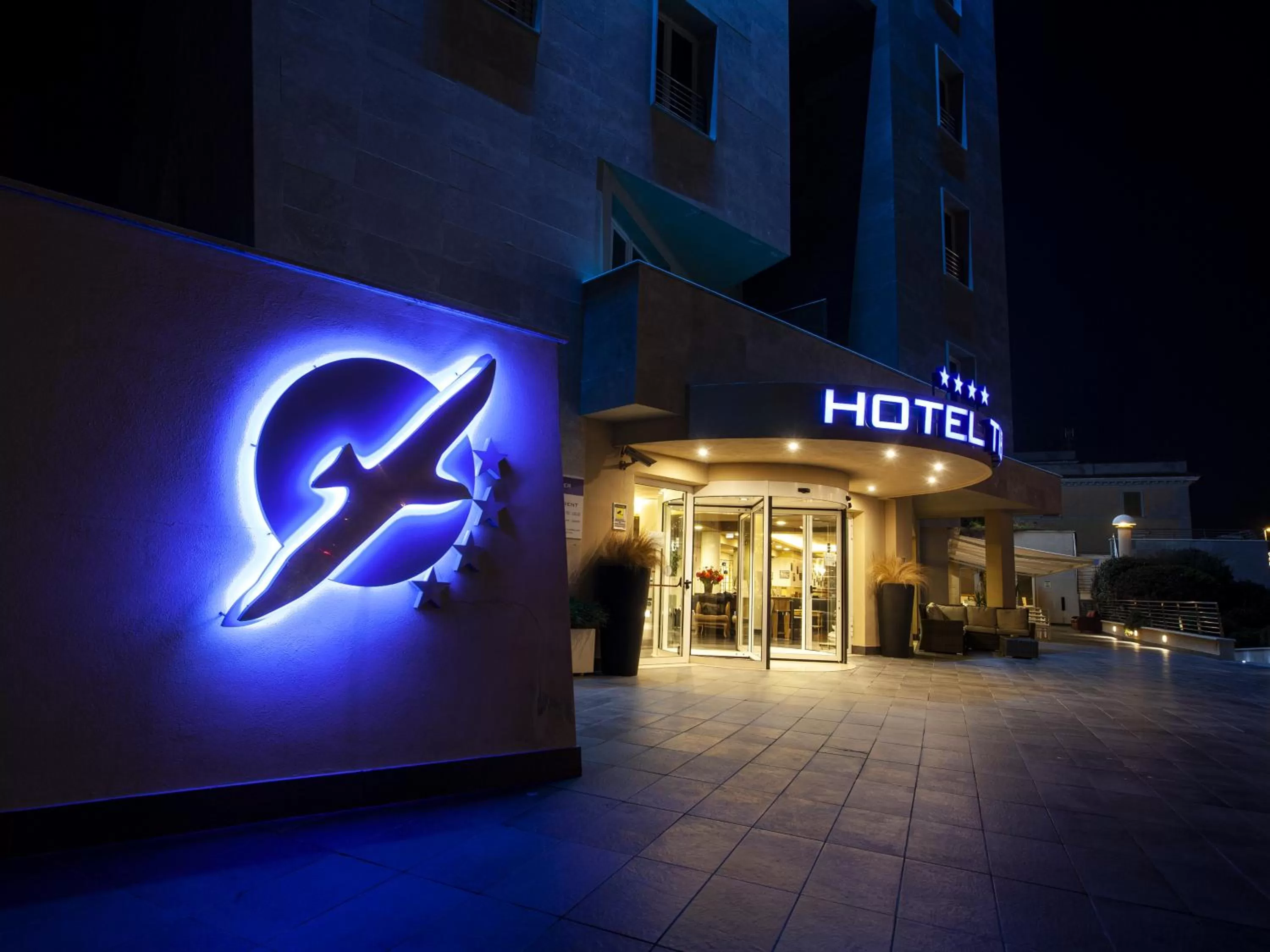 Property building in Hotel Tiber