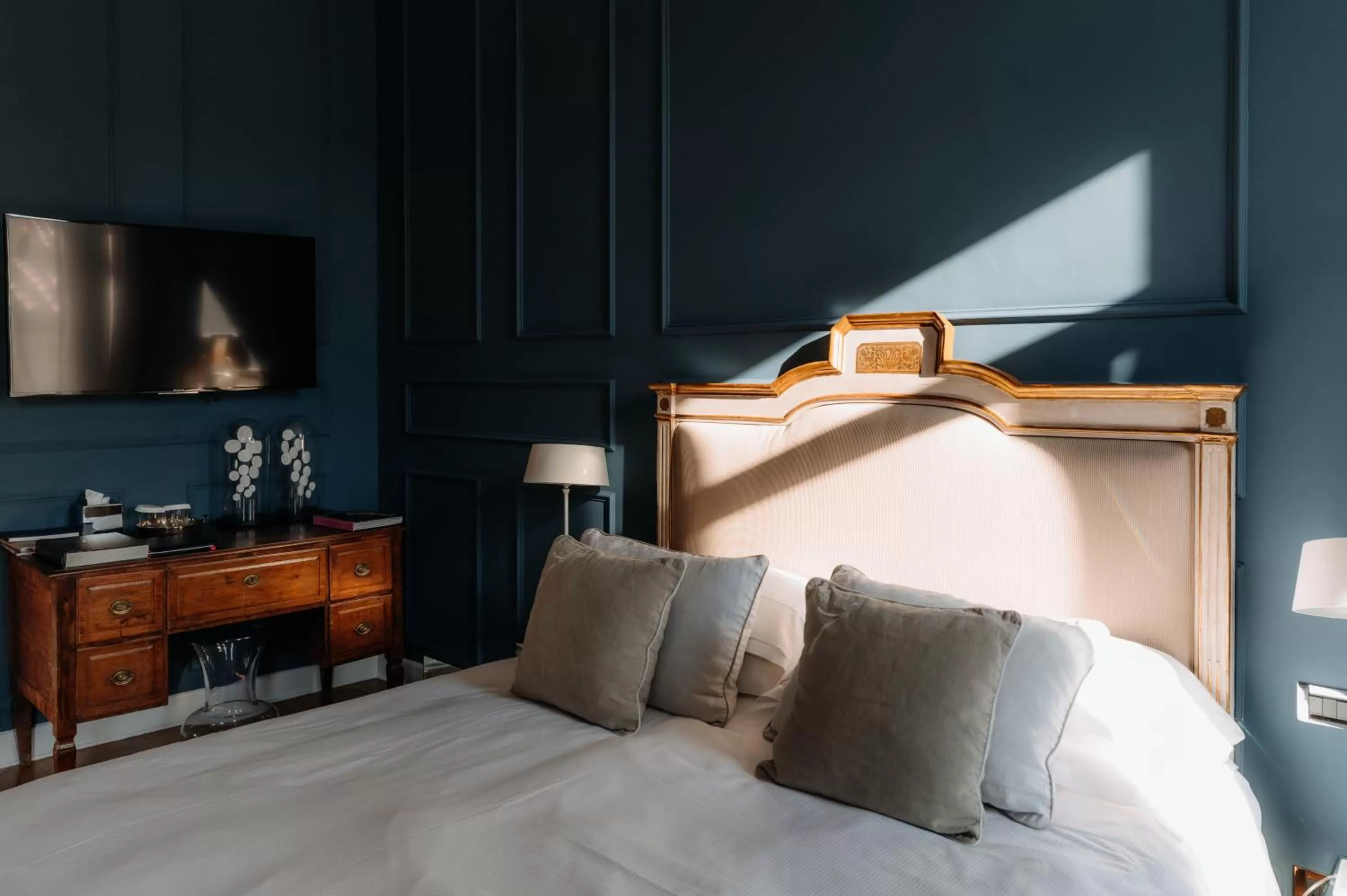 Bed in Seven Historical Suites