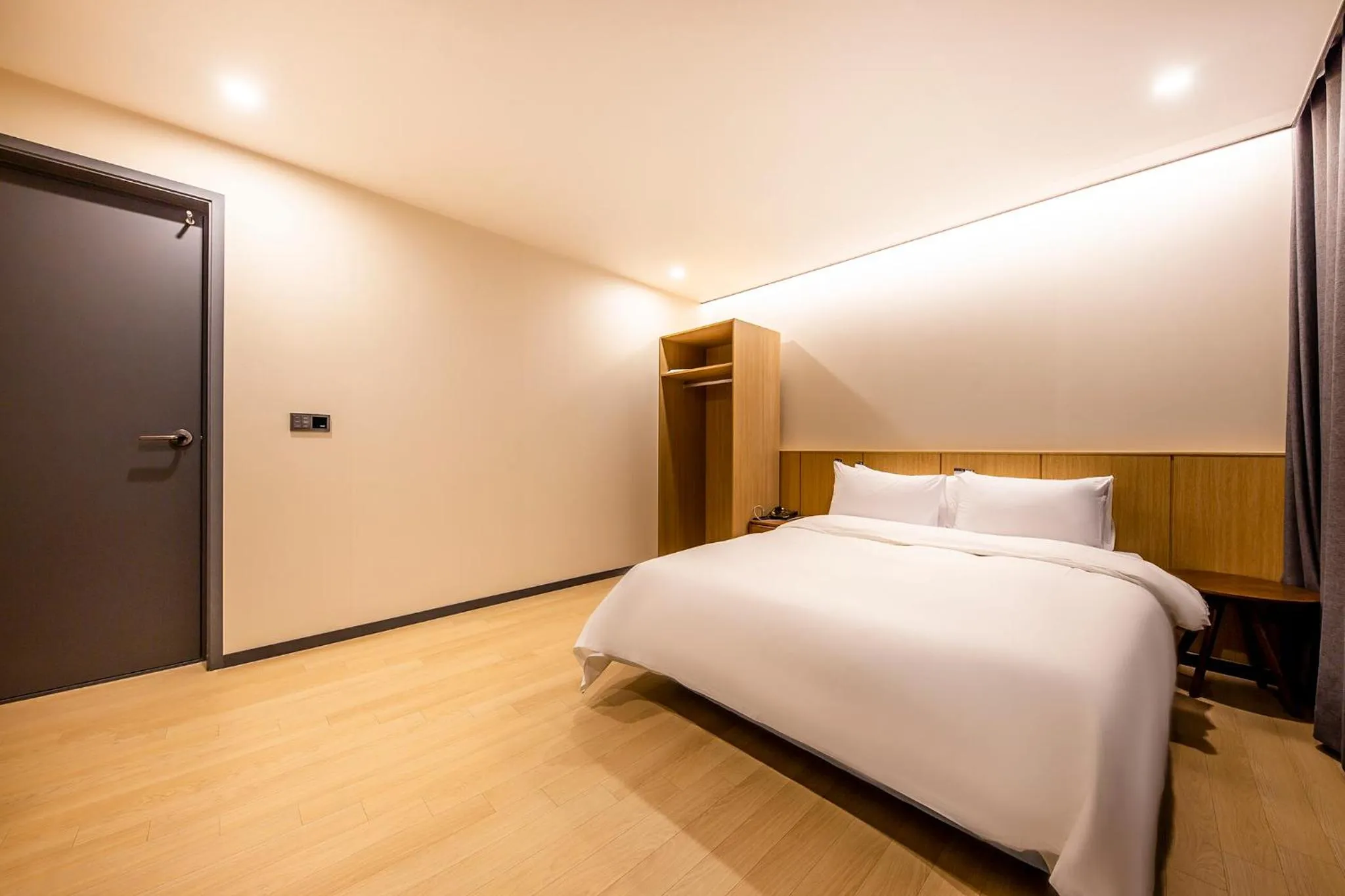 Bed in Benikea hotel