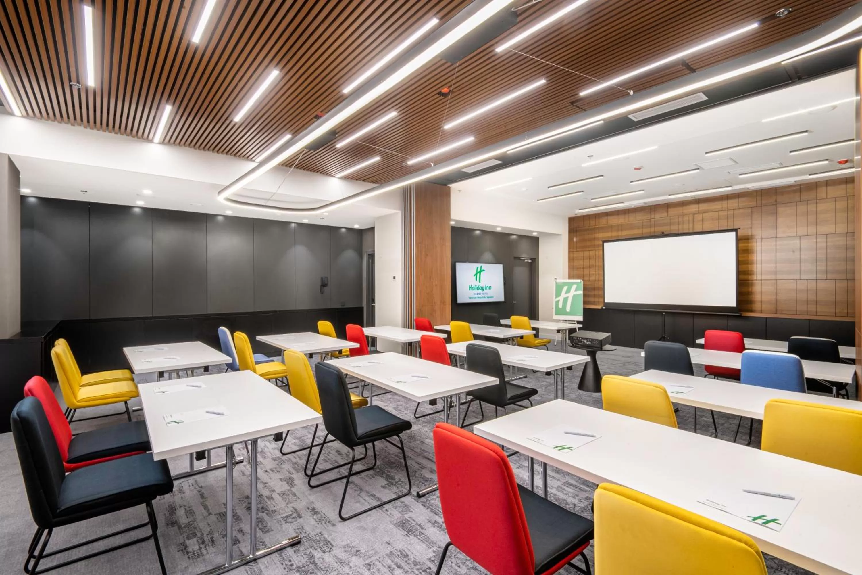 Meeting/conference room in Holiday Inn Yerevan - Republic Square by IHG