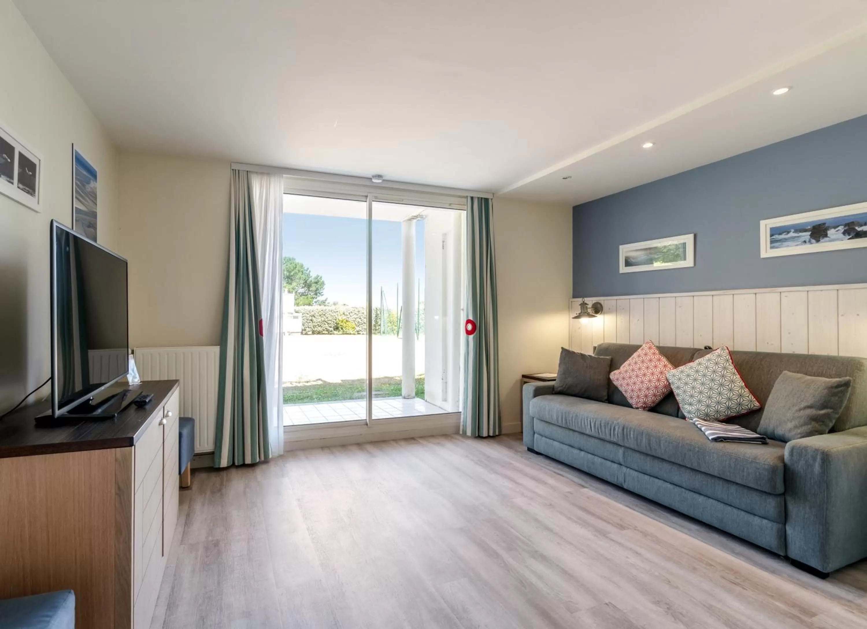 Communal lounge/ TV room in Résidence Pierre & Vacances Premium Le Domaine de Cramphore