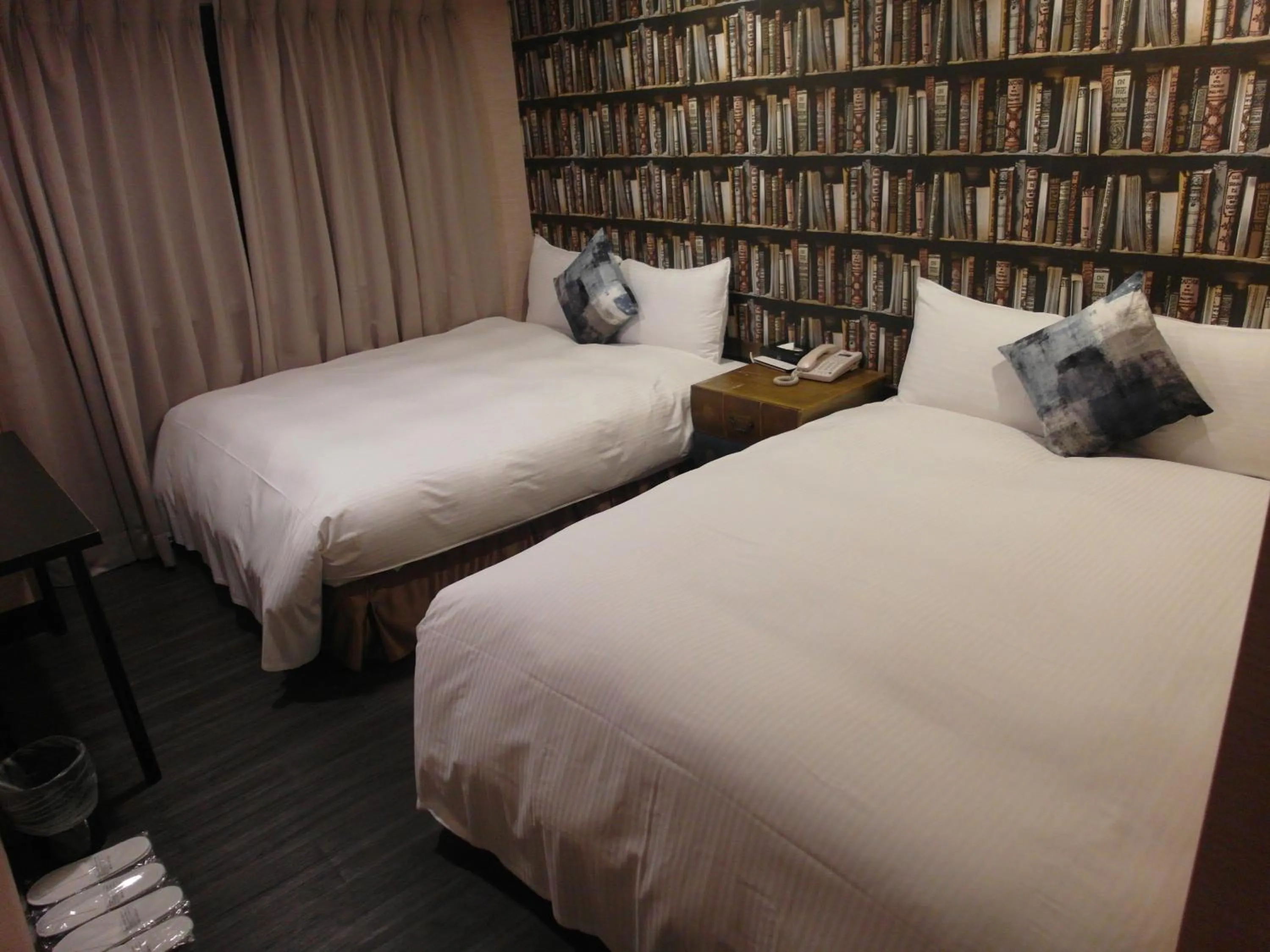Photo of the whole room, Bed in Hotel Fun - Linsen