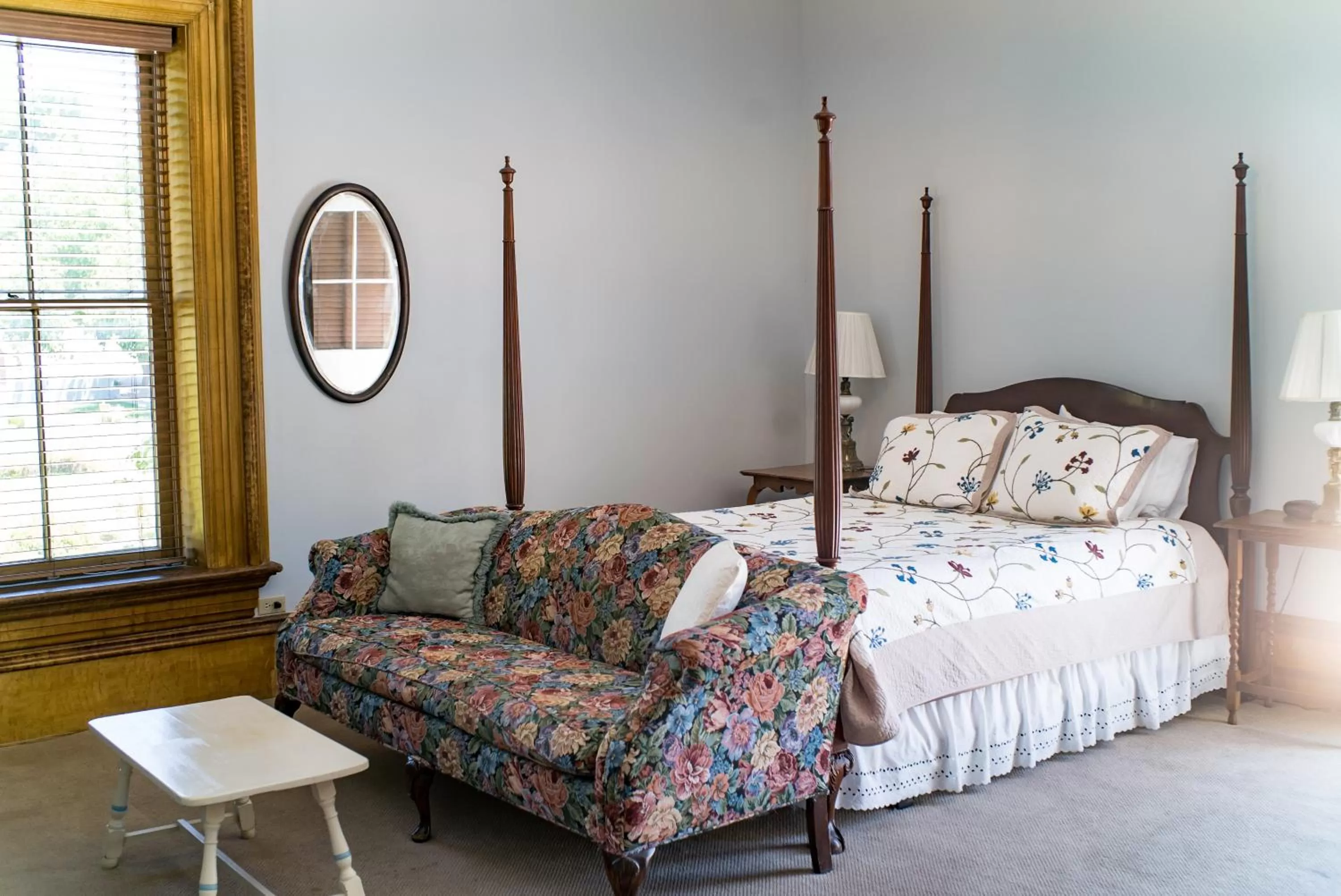 Bedroom, Bed in The Mulberry Inn -An Historic Bed and Breakfast