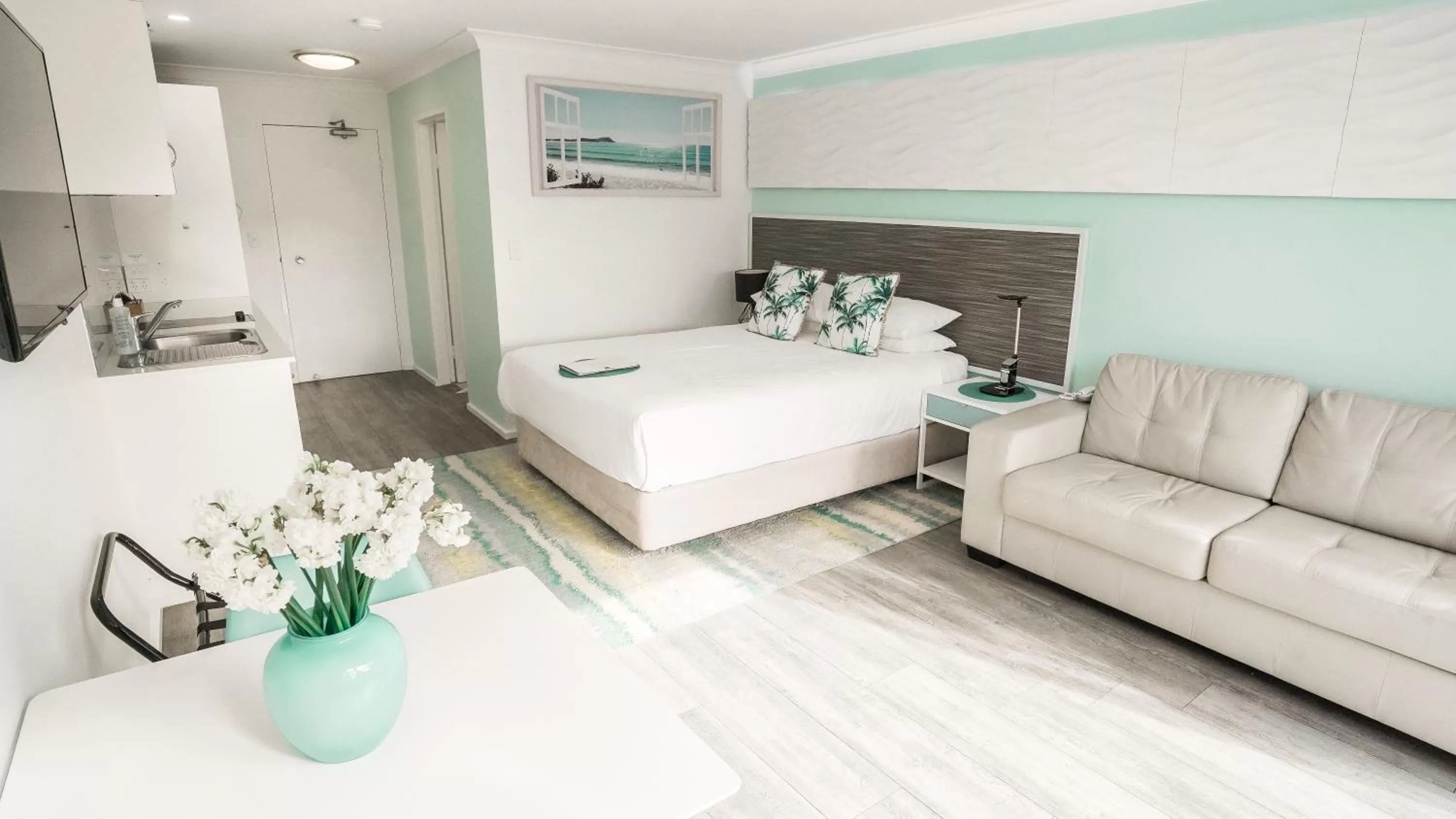 Garden, Bed in Terrigal Pacific Coastal Retreat