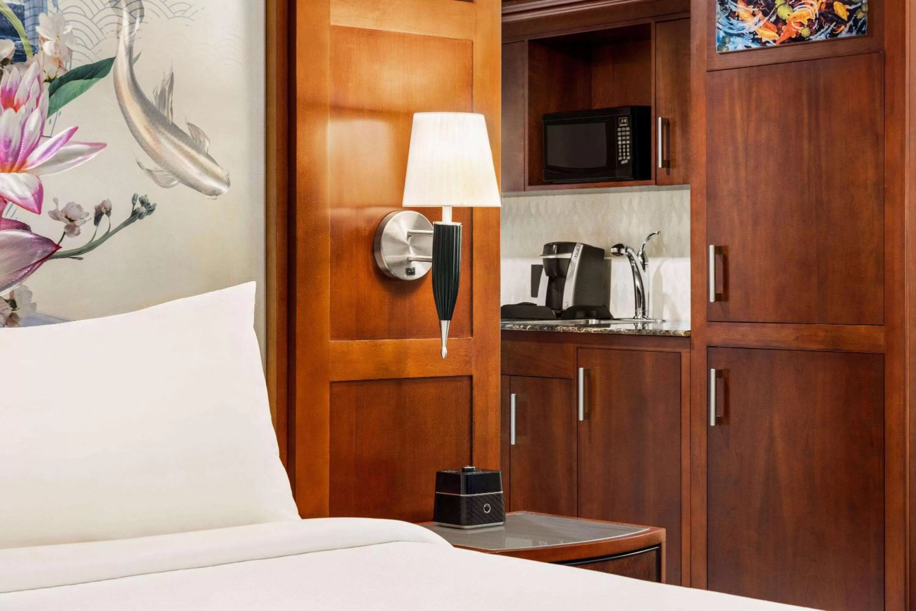 Photo of the whole room, Bed in Viana Hotel and Spa, Trademark Collection by Wyndham