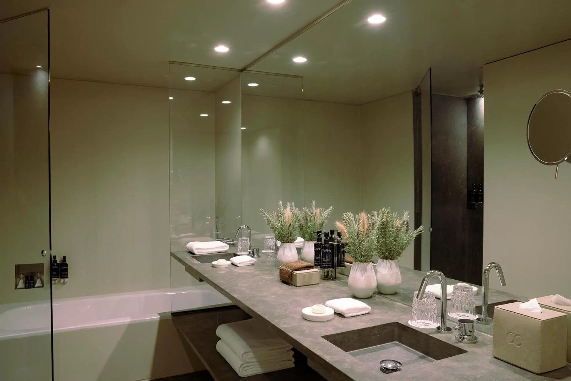 Bathroom in Octant Douro