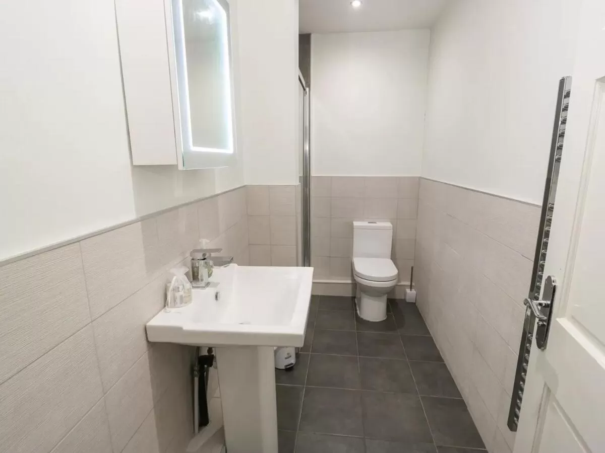 Bathroom in St John's North Hotel Apartments