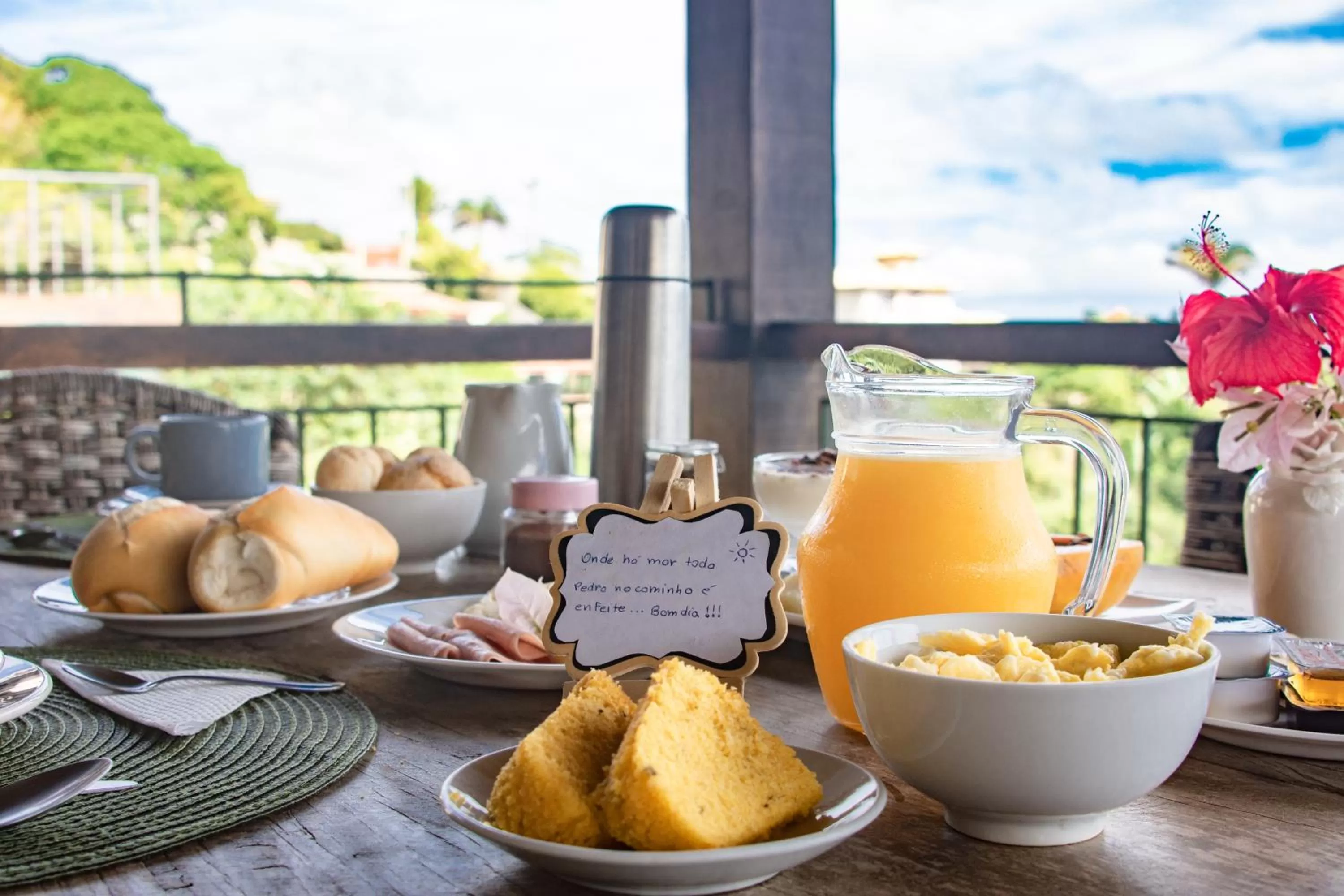 Breakfast in La Belle Maison Brigitte Bardot