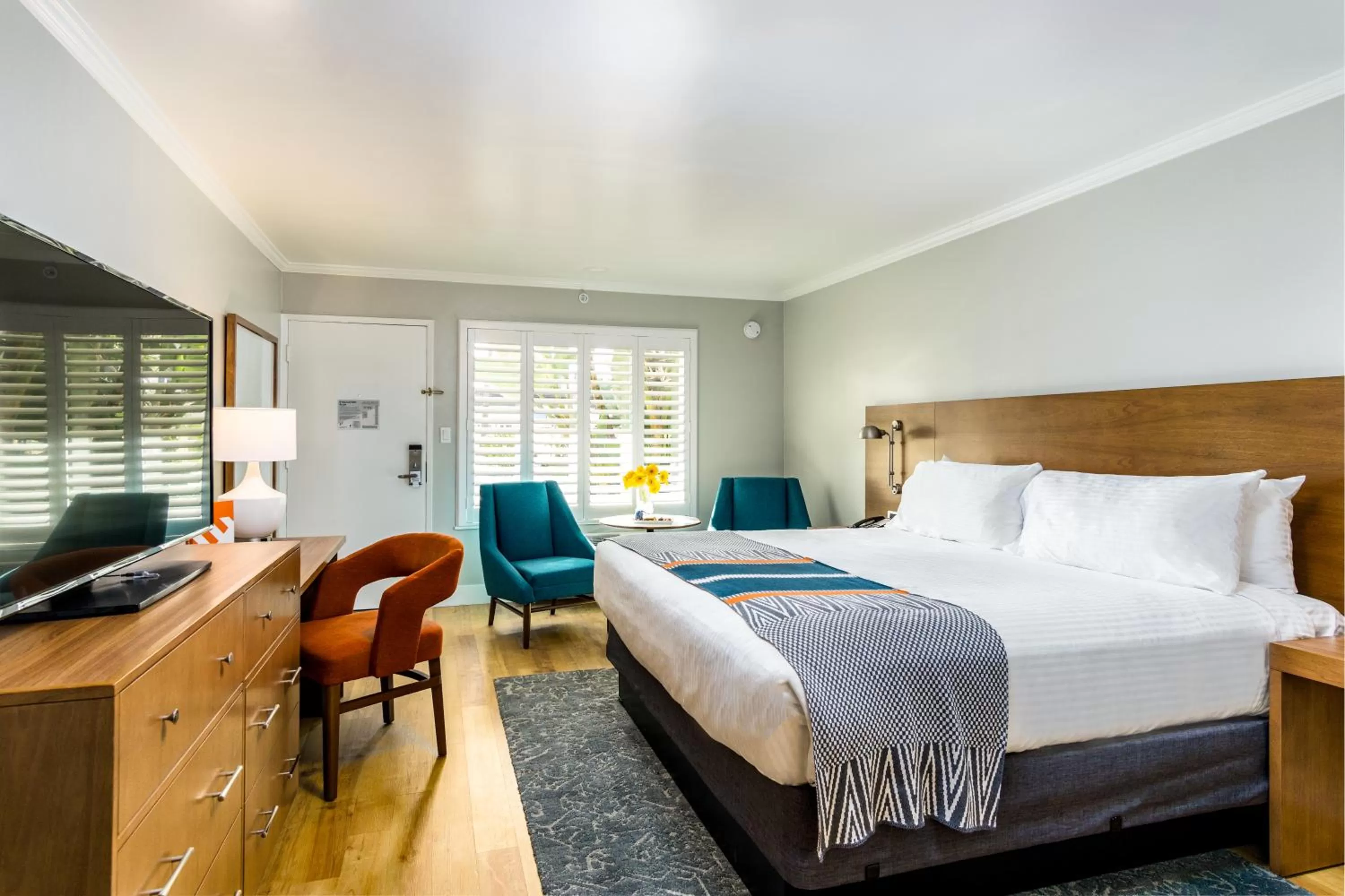 Photo of the whole room, Bed in Town and Country San Diego