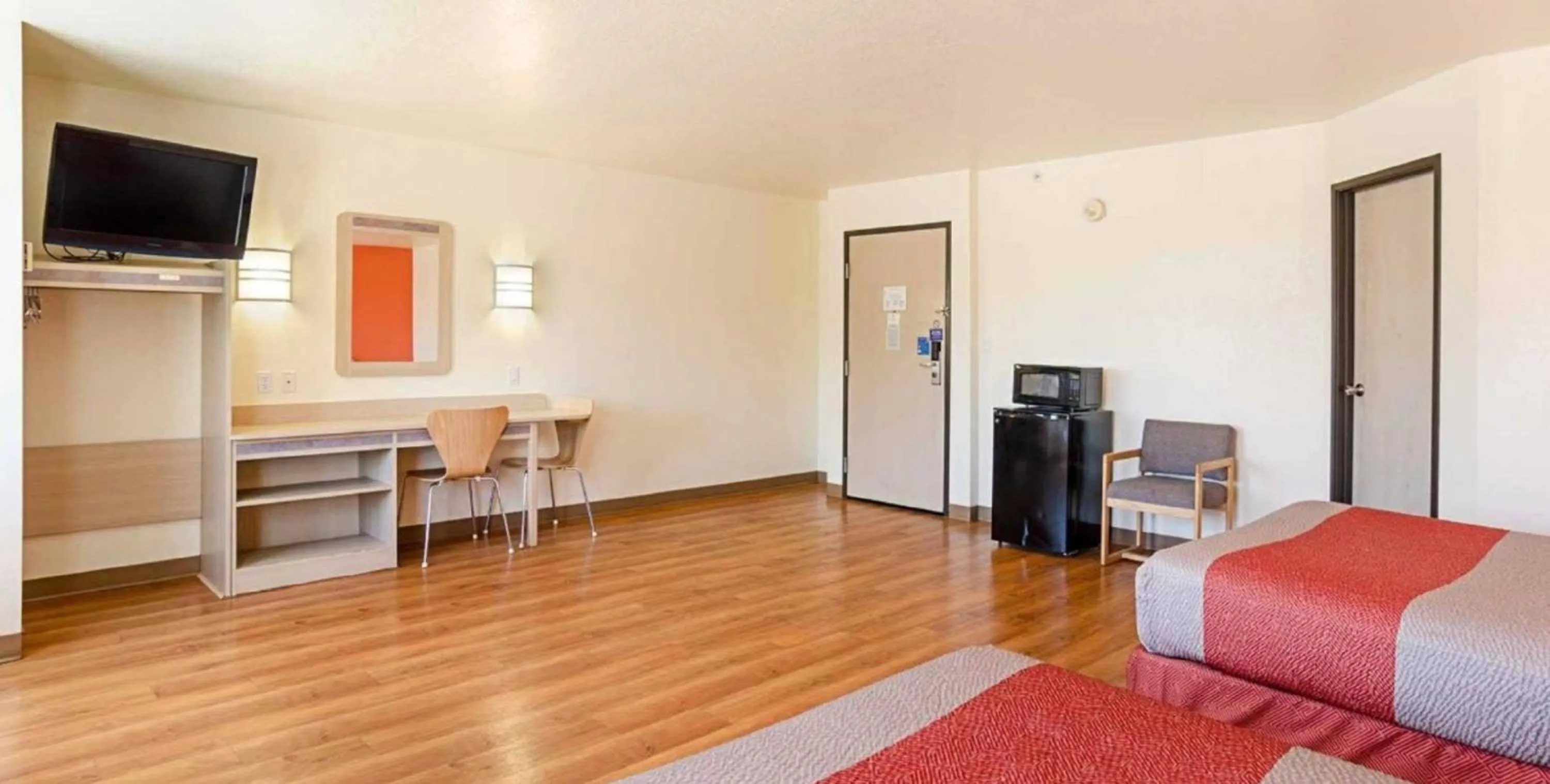 Bedroom, Bed in Motel 6 Fort Worth, Tx - Stockyards