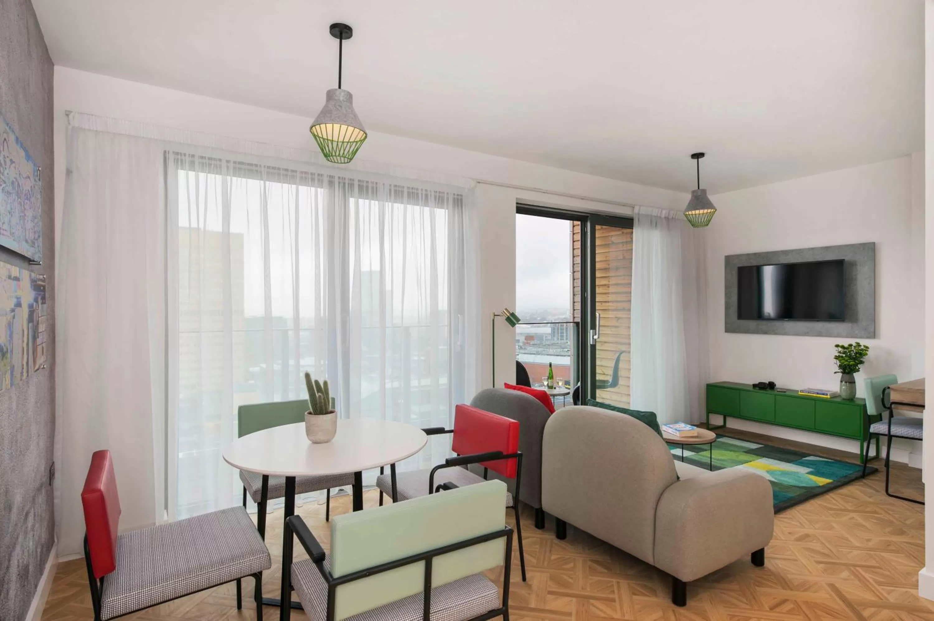 TV and multimedia in Church Street by Supercity Aparthotels