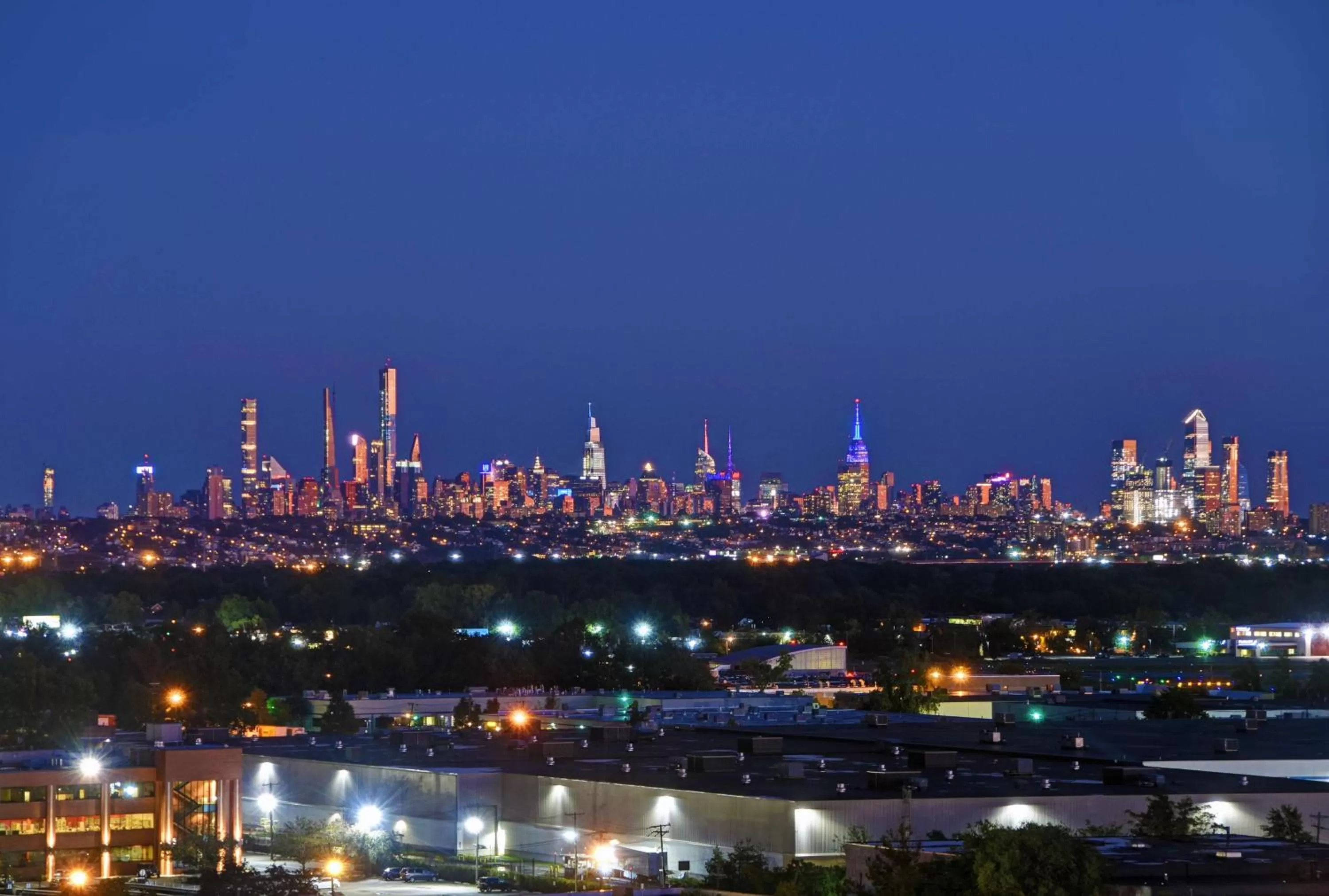 King Room with City View in Hilton Hasbrouck Heights-Meadowlands