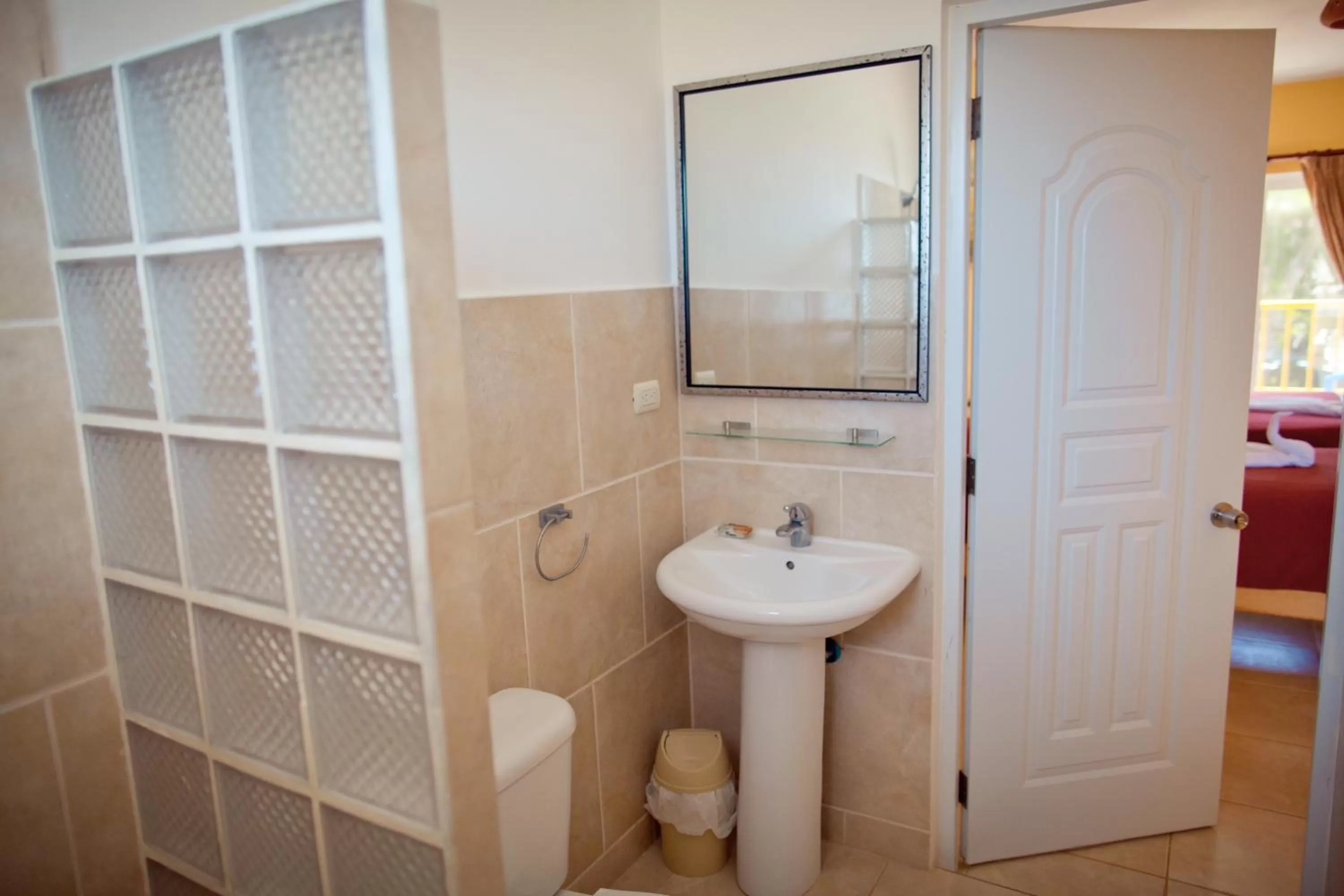 Bathroom in Kite Beach Inn