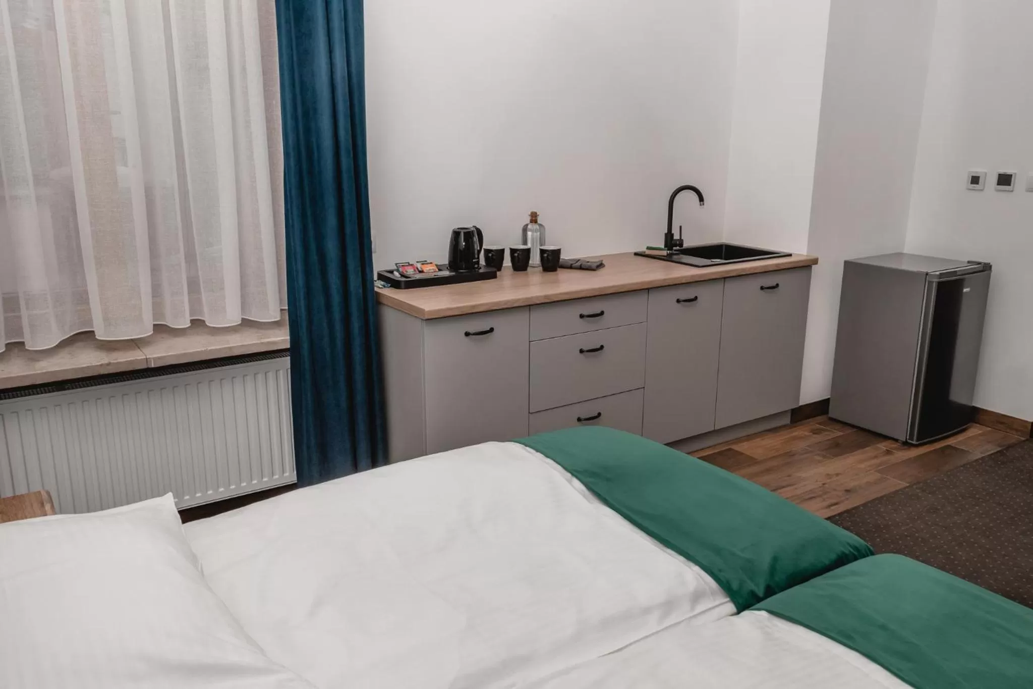 Coffee/tea facilities, Bed in The Old Townhouse