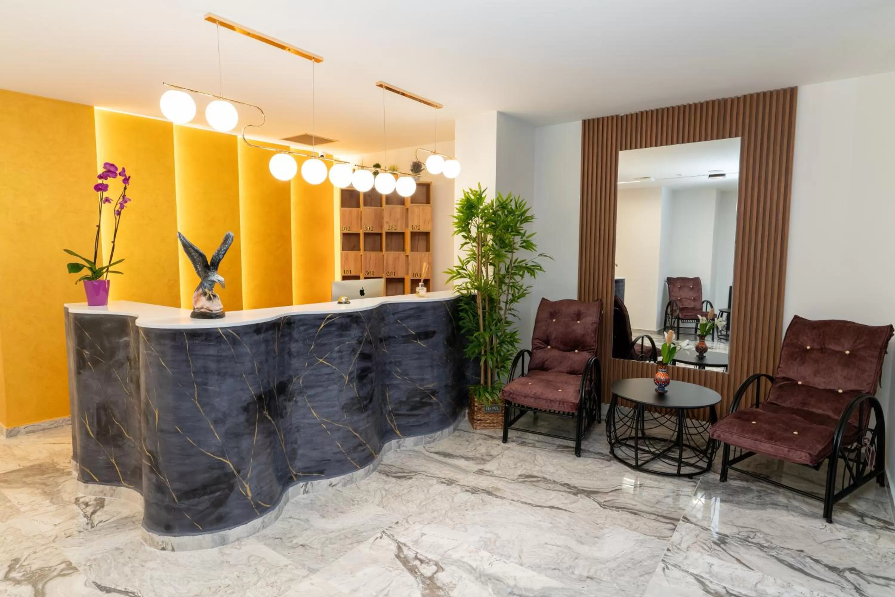 Seating area, Lobby/Reception in Hotel Memaj