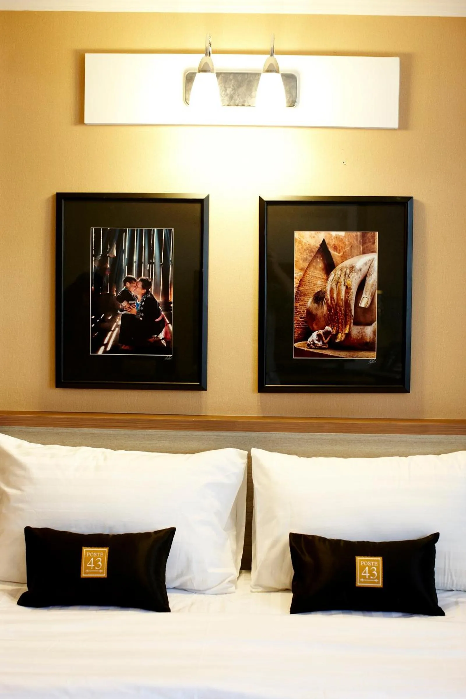 Bed in Poste 43 Residence