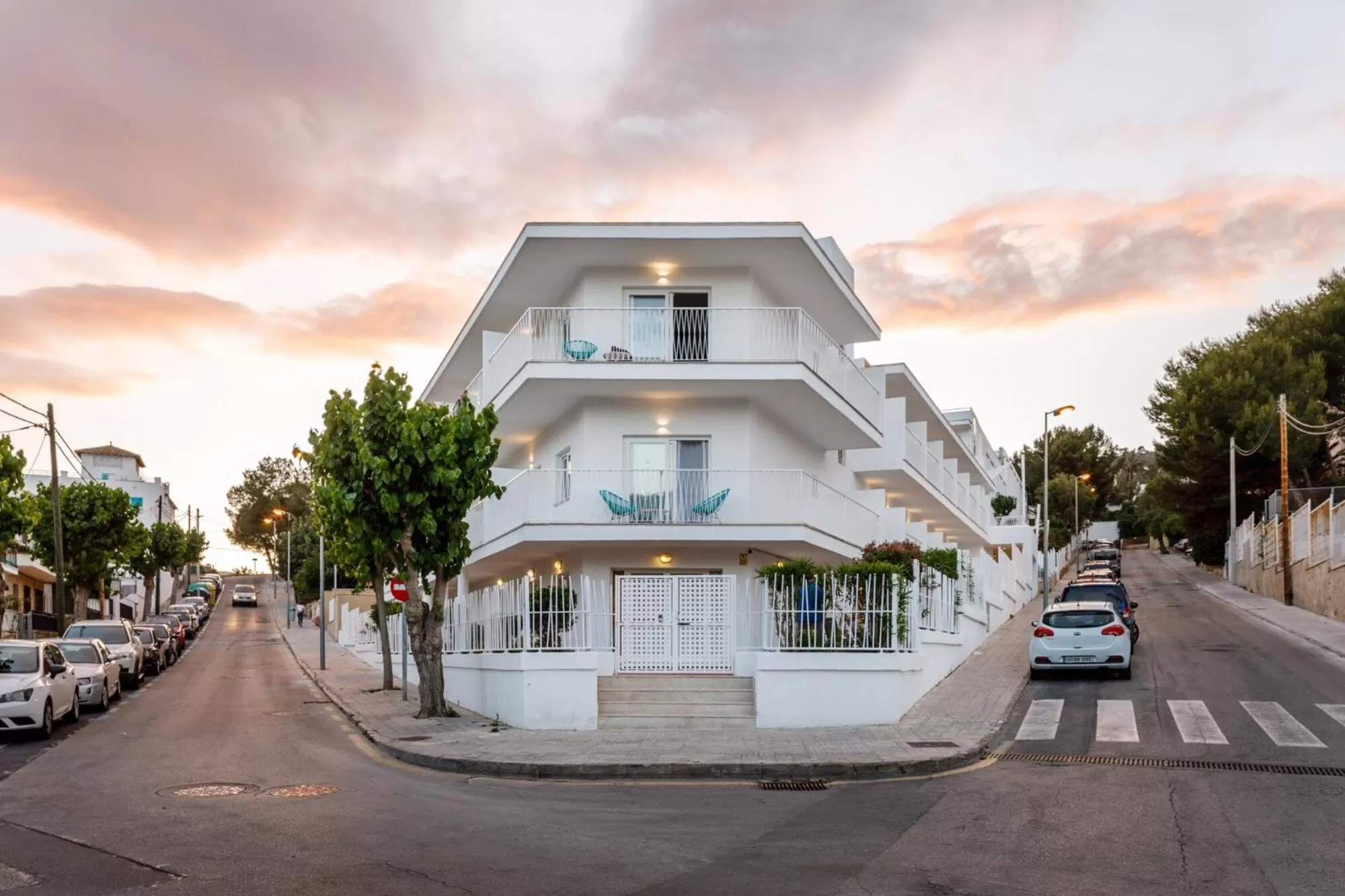 Property building in Hotel Torá