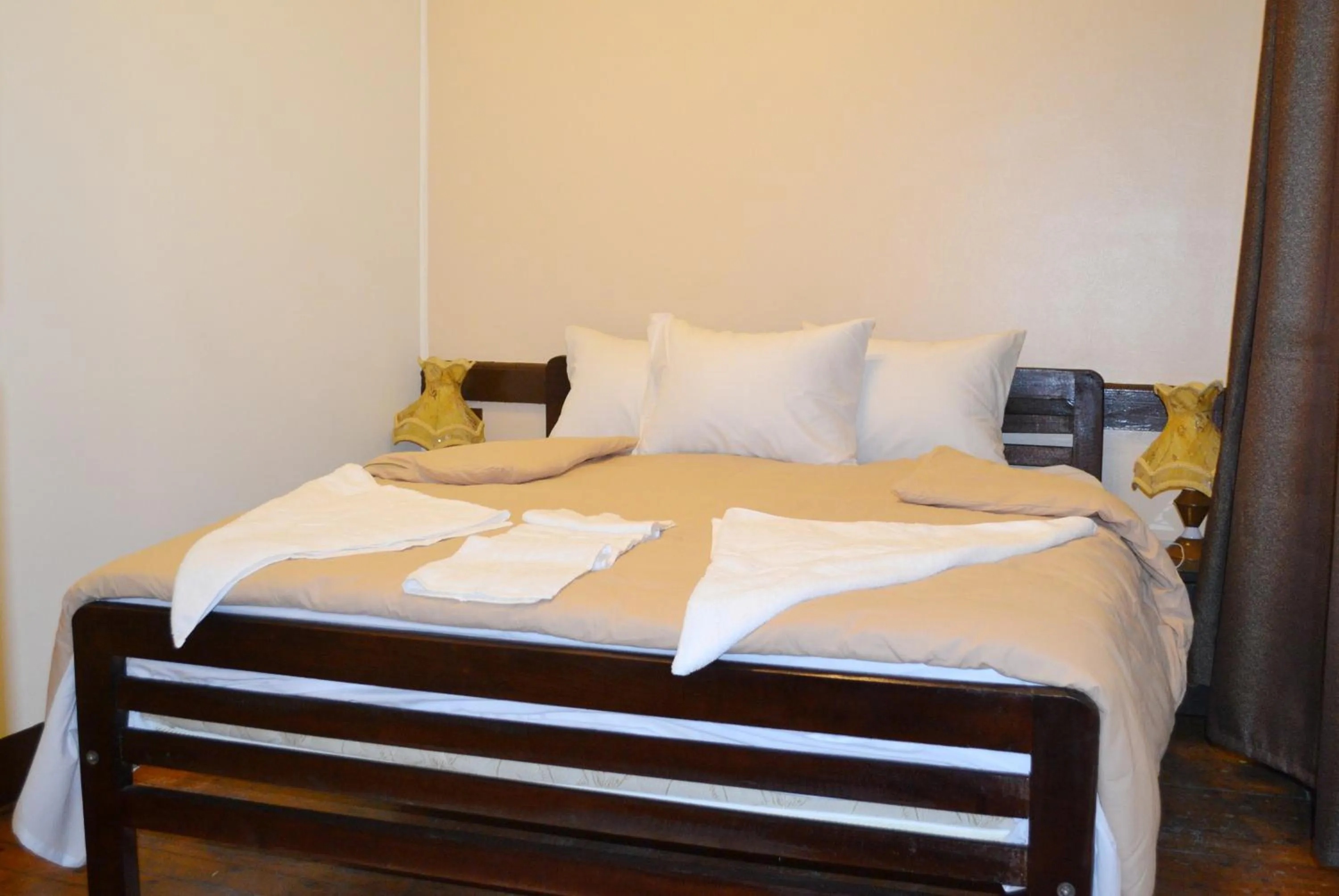 Single Room with Shared Bathroom in Cecilia Hostel