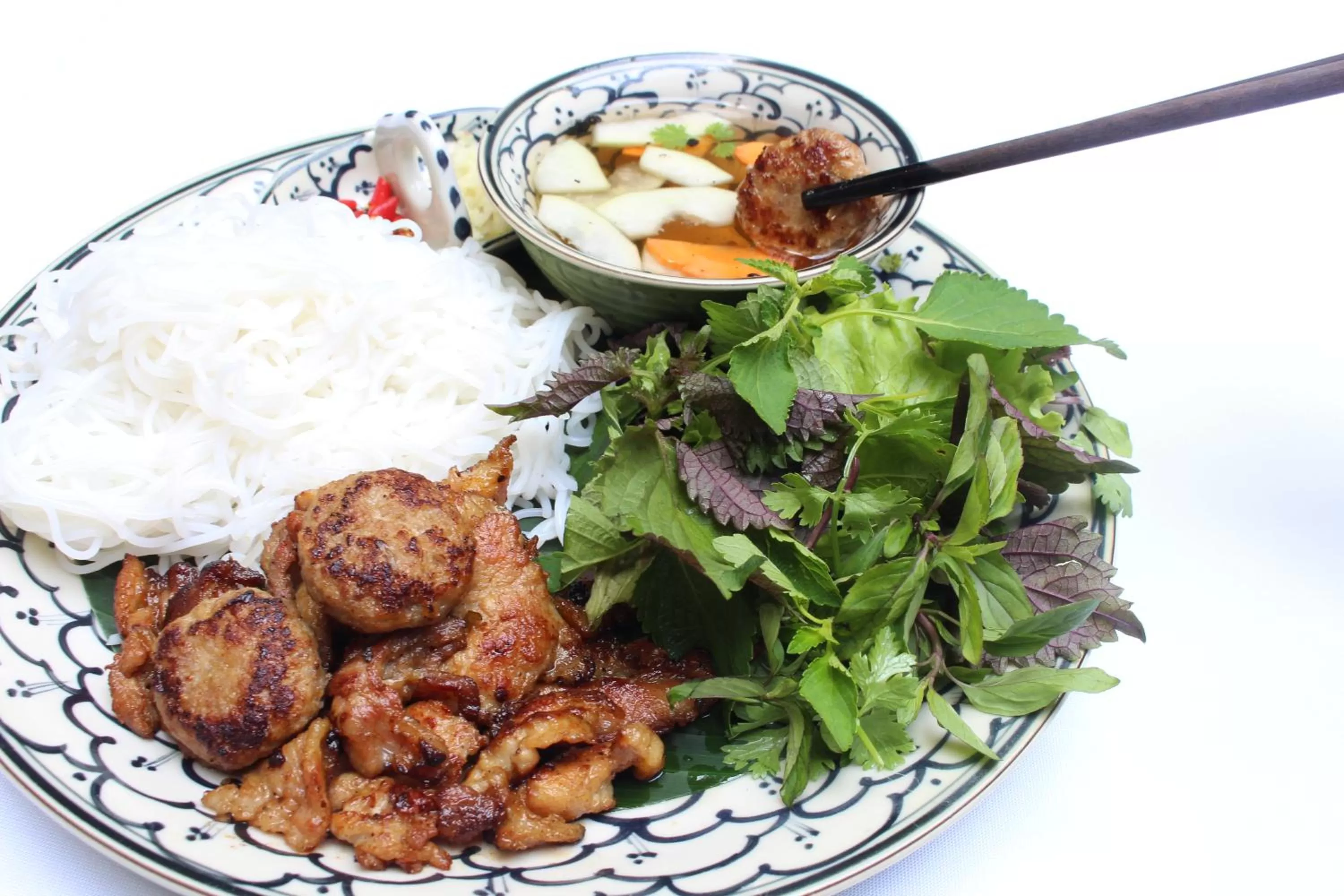 Restaurant/places to eat in Mercure Hanoi La Gare Hotel