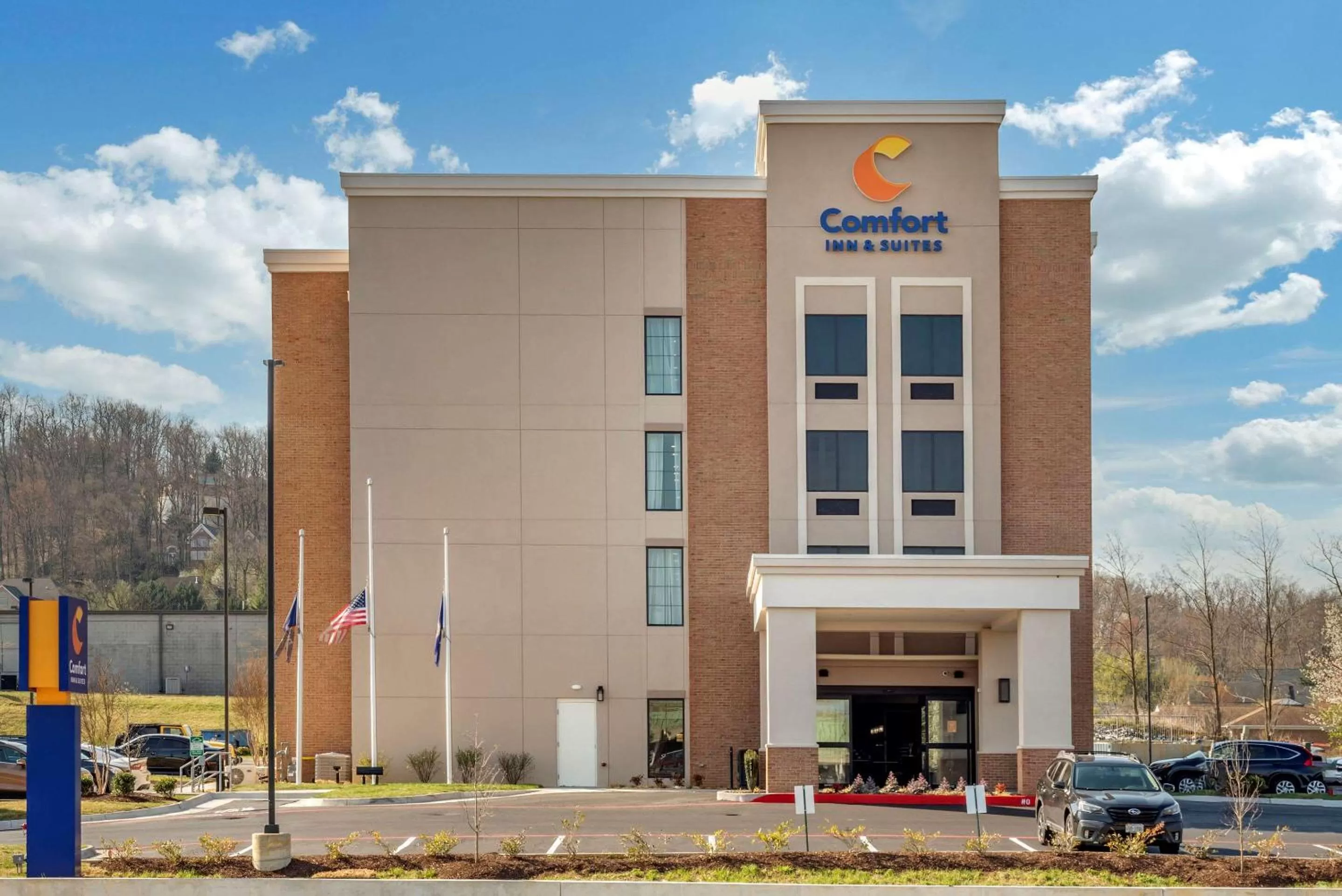 Property building in Comfort Inn & Suites