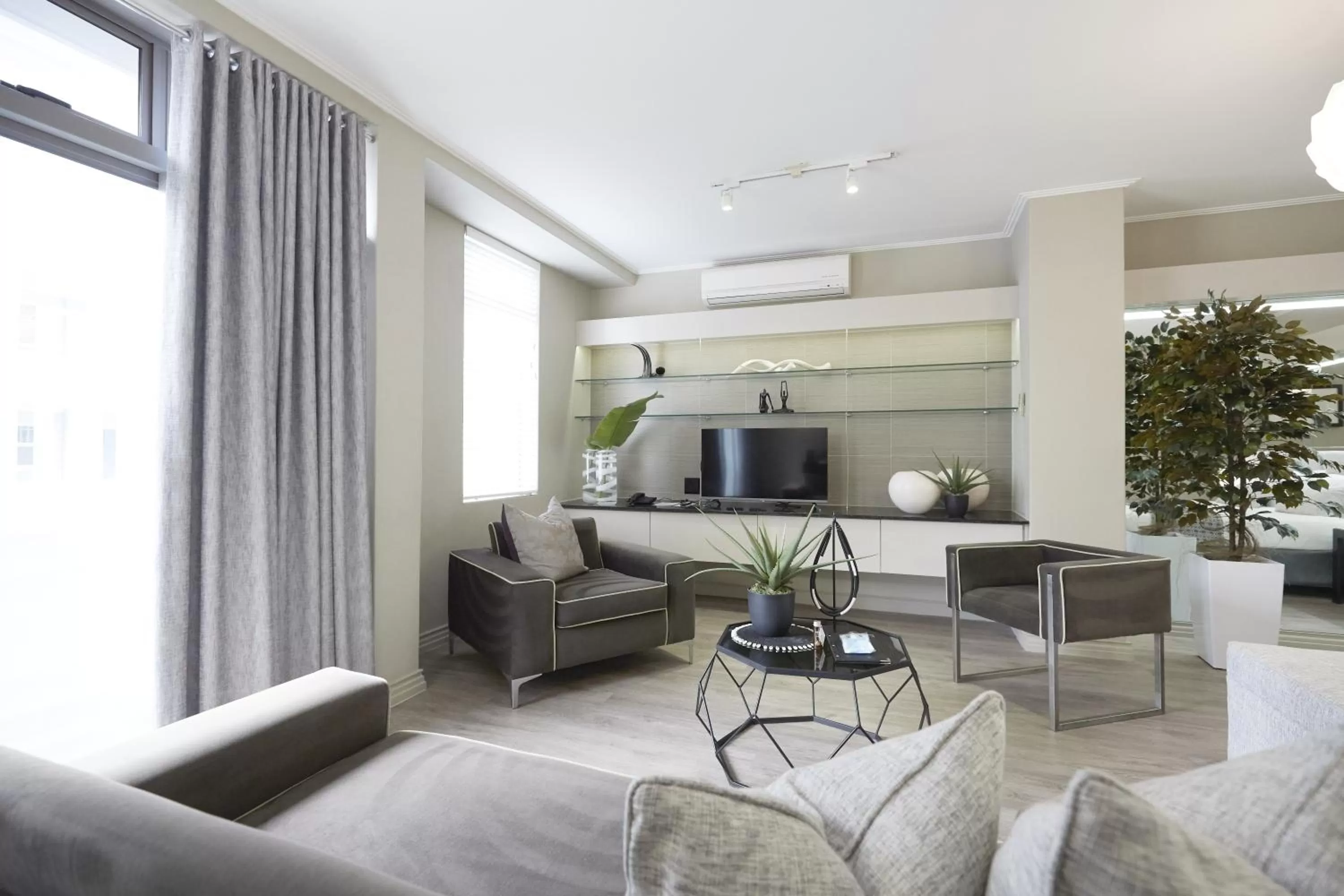 Living room in The Hyde All Suite Hotel