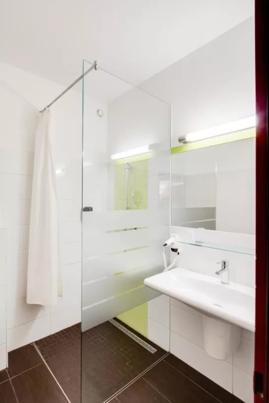 Bathroom in Hotel Am Sachsengang