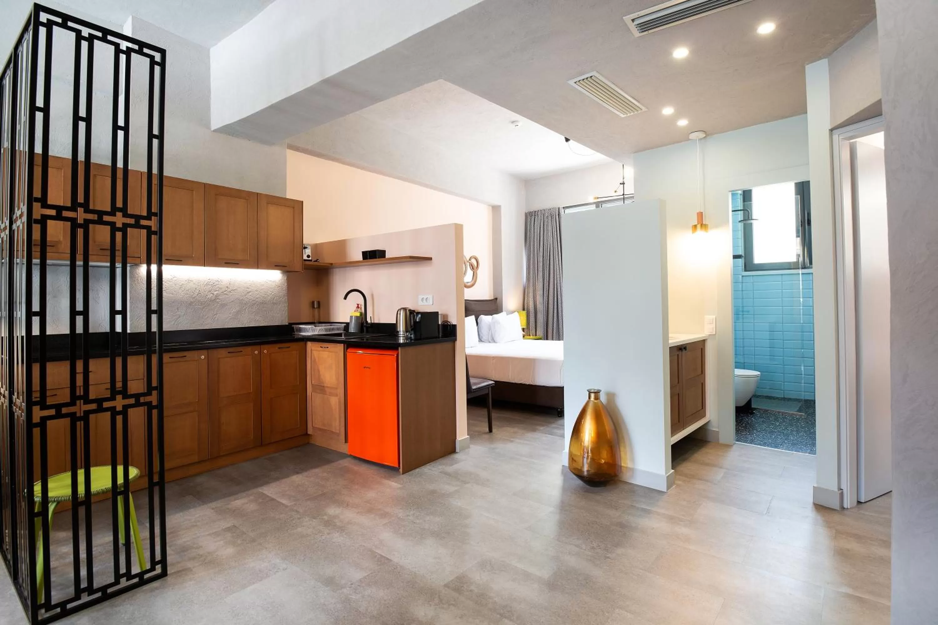 Kitchen or kitchenette, Bed in Downtown Athens Lofts - The Acropolis Observatory