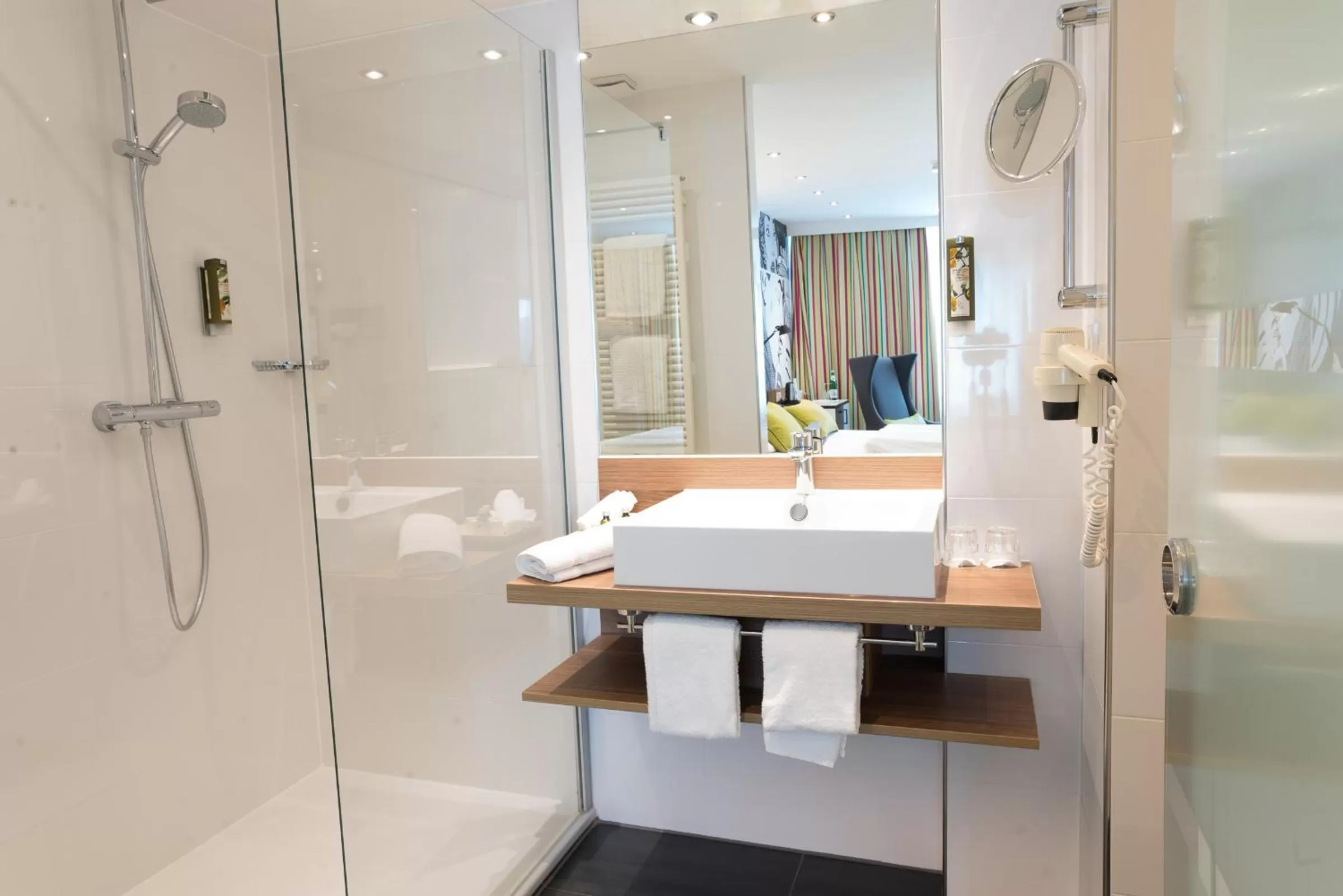 Bathroom in Hotel Am Triller - Hotel & Serviced Apartments