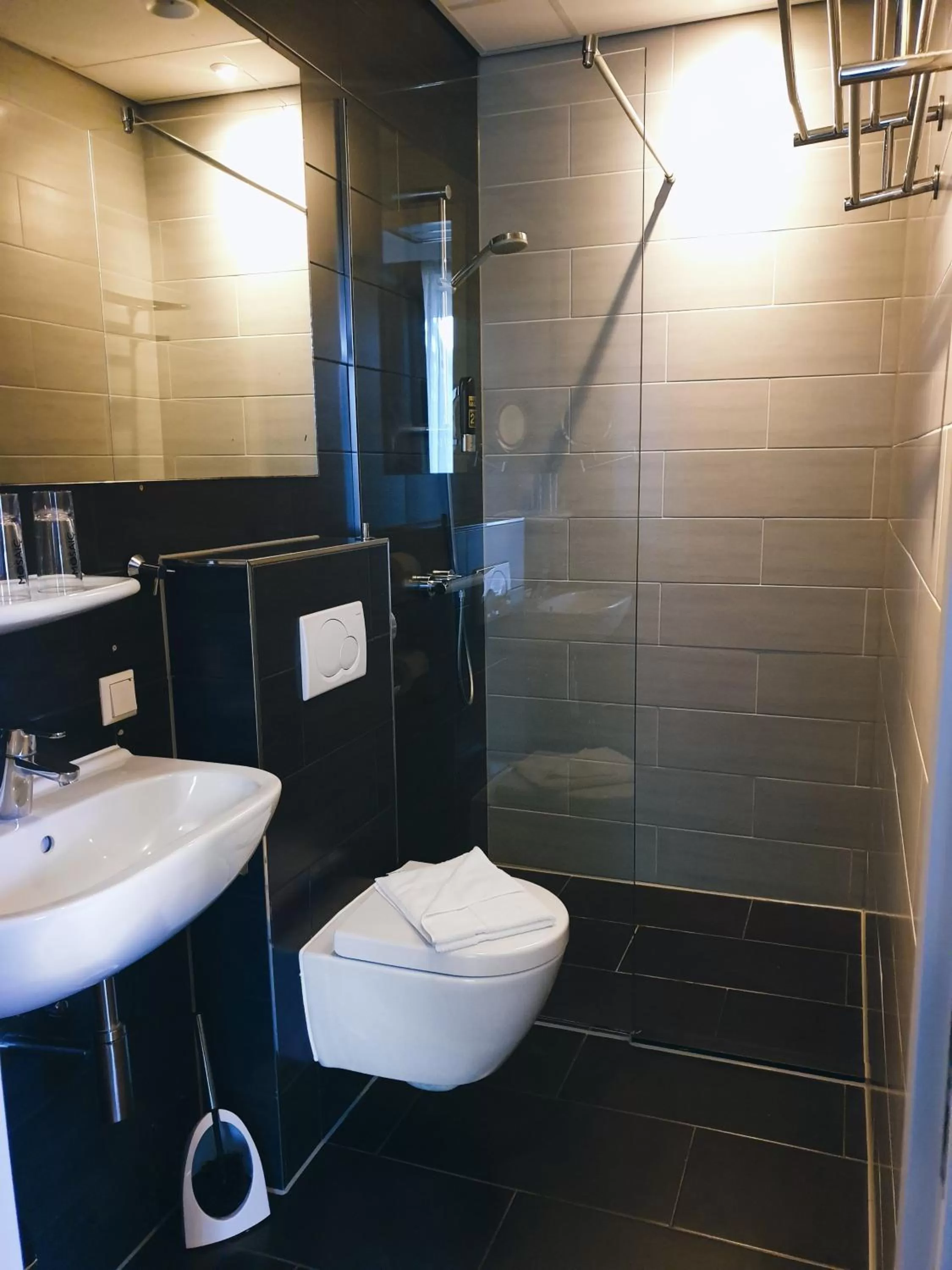 Bathroom in Hotel Mosaic City Centre