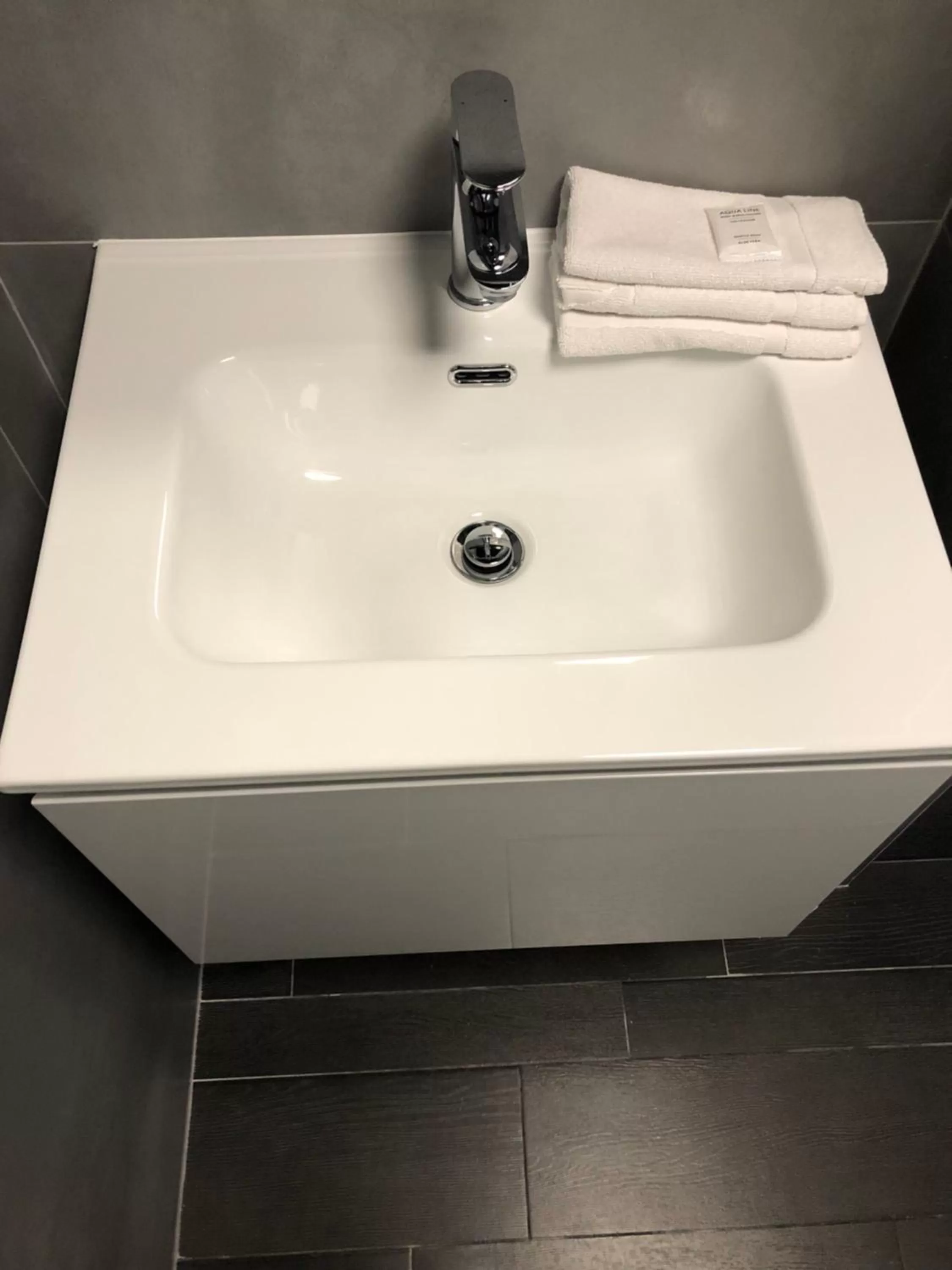 V E R O N E - Rooms & Suites - Liège - Rocourt