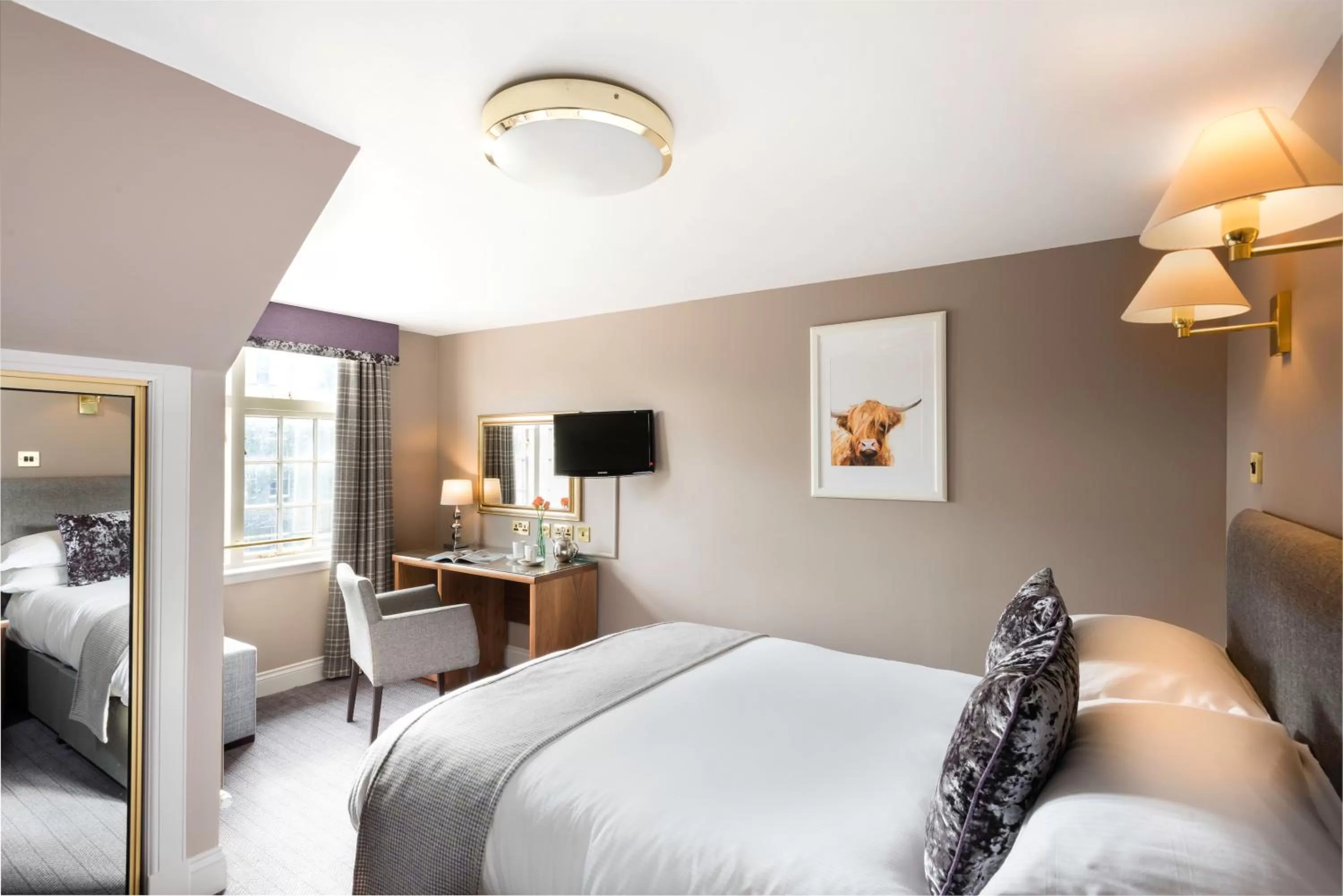 Photo of the whole room in Ardgowan Hotel