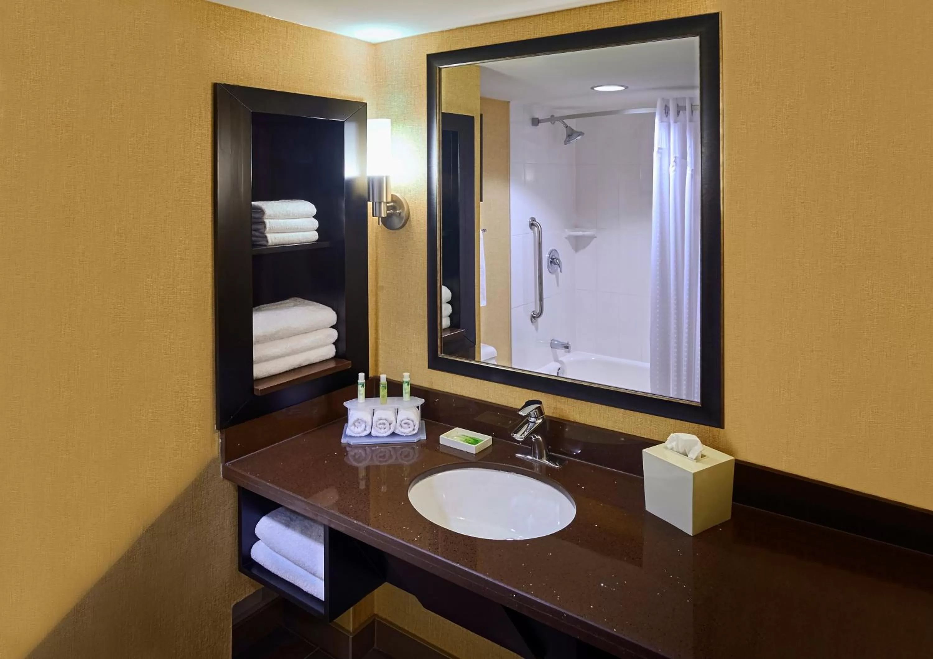 Bathroom in Holiday Inn Express & Suites Timmins by IHG