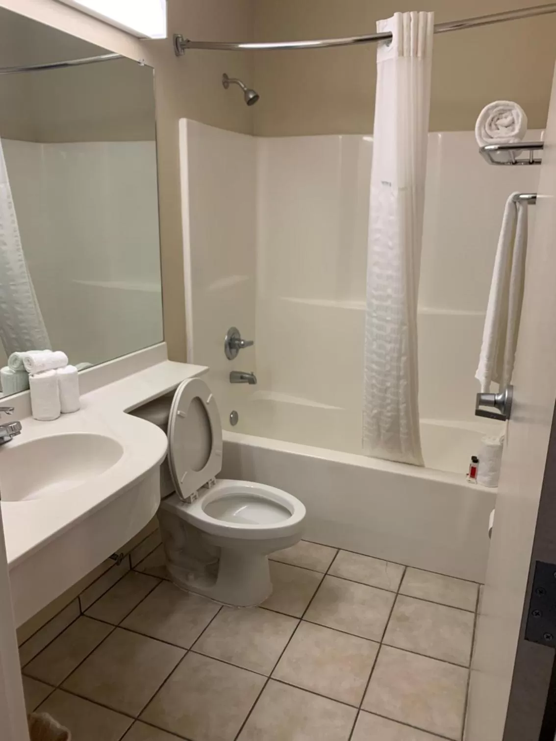 Bathroom in Microtel Inn & Suites by Wyndham Hattiesburg