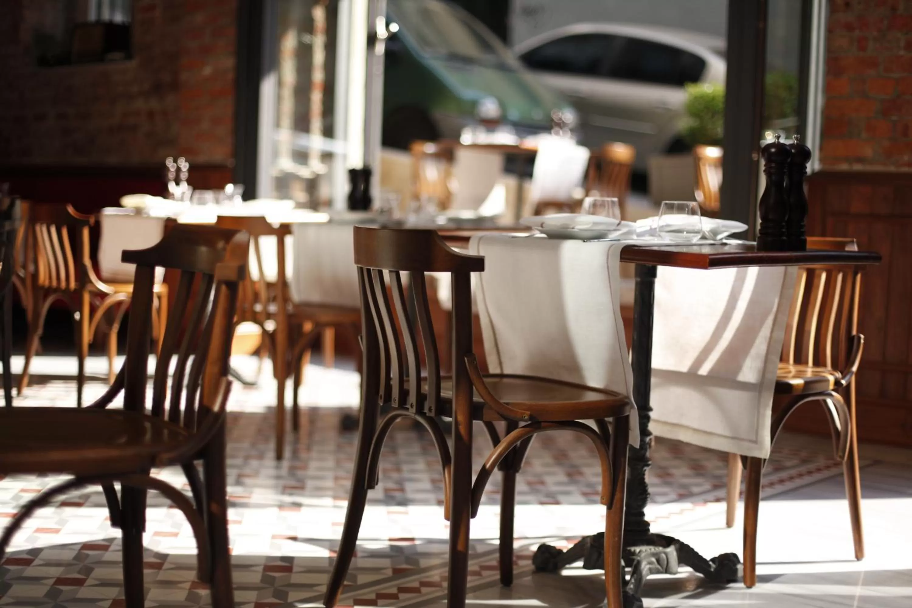 Restaurant/places to eat in Corinne Art & Boutique Hotel