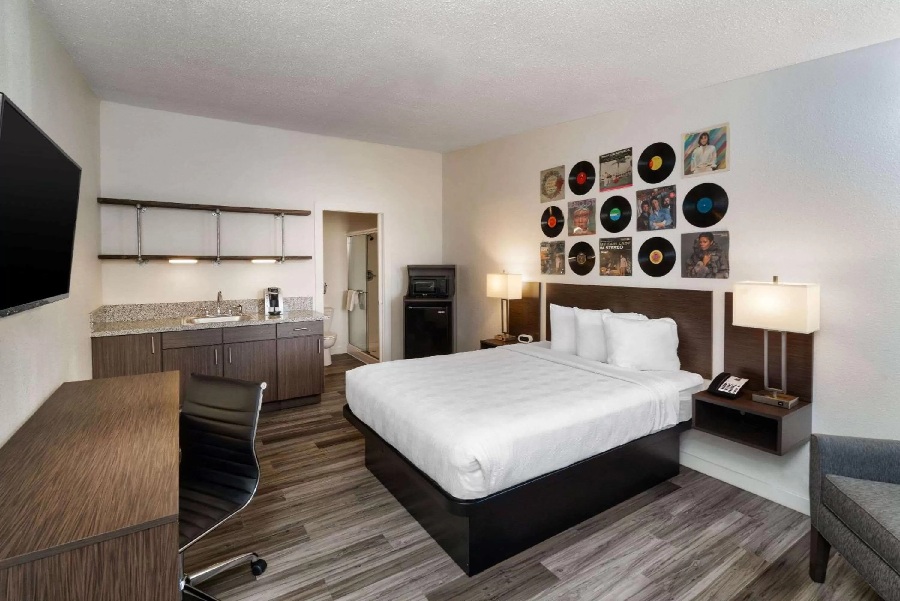 Photo of the whole room in Hillside Crossing Nashville a Ramada by Wyndham