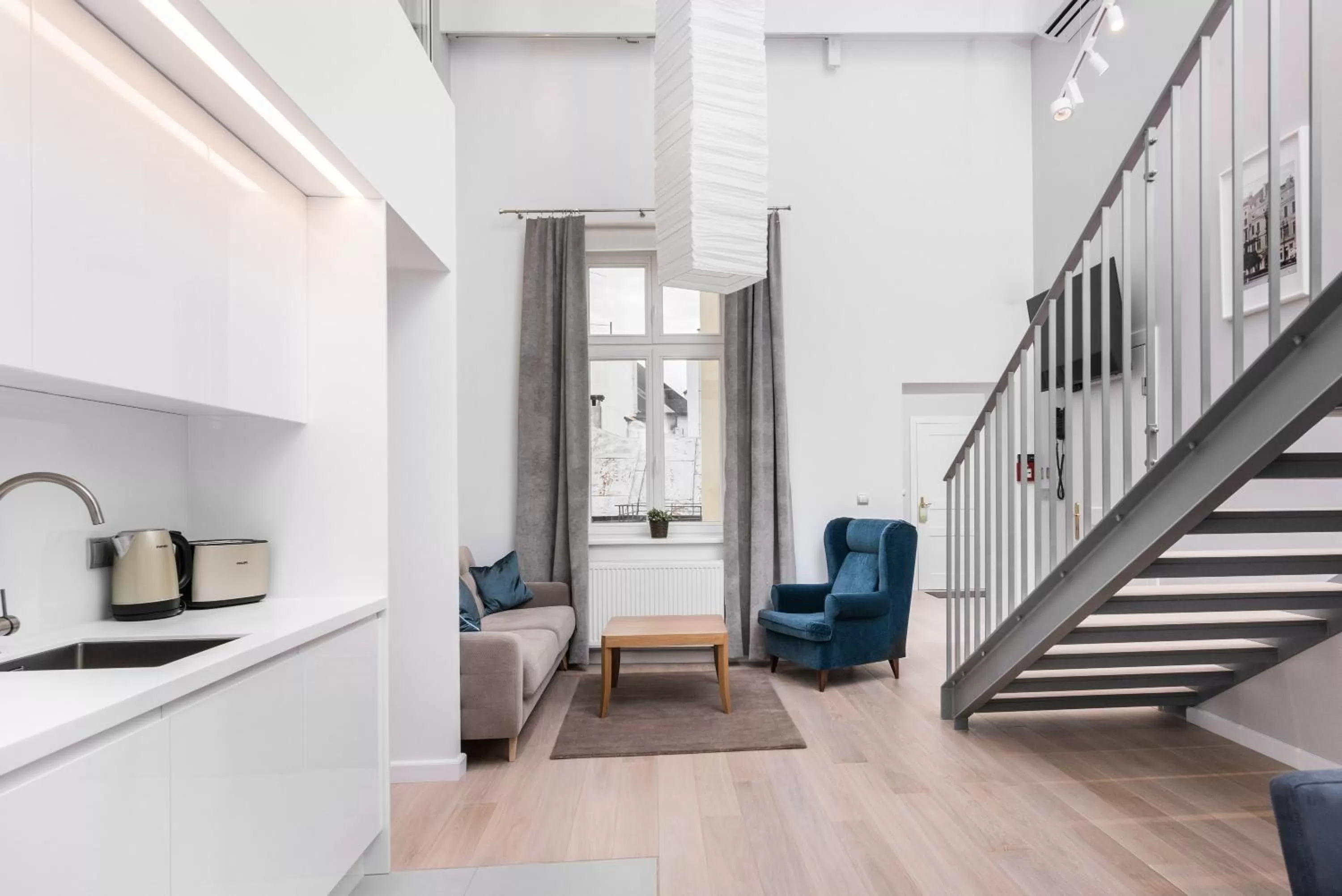 Duplex Family Suite in Venetian House Market Square Aparthotel