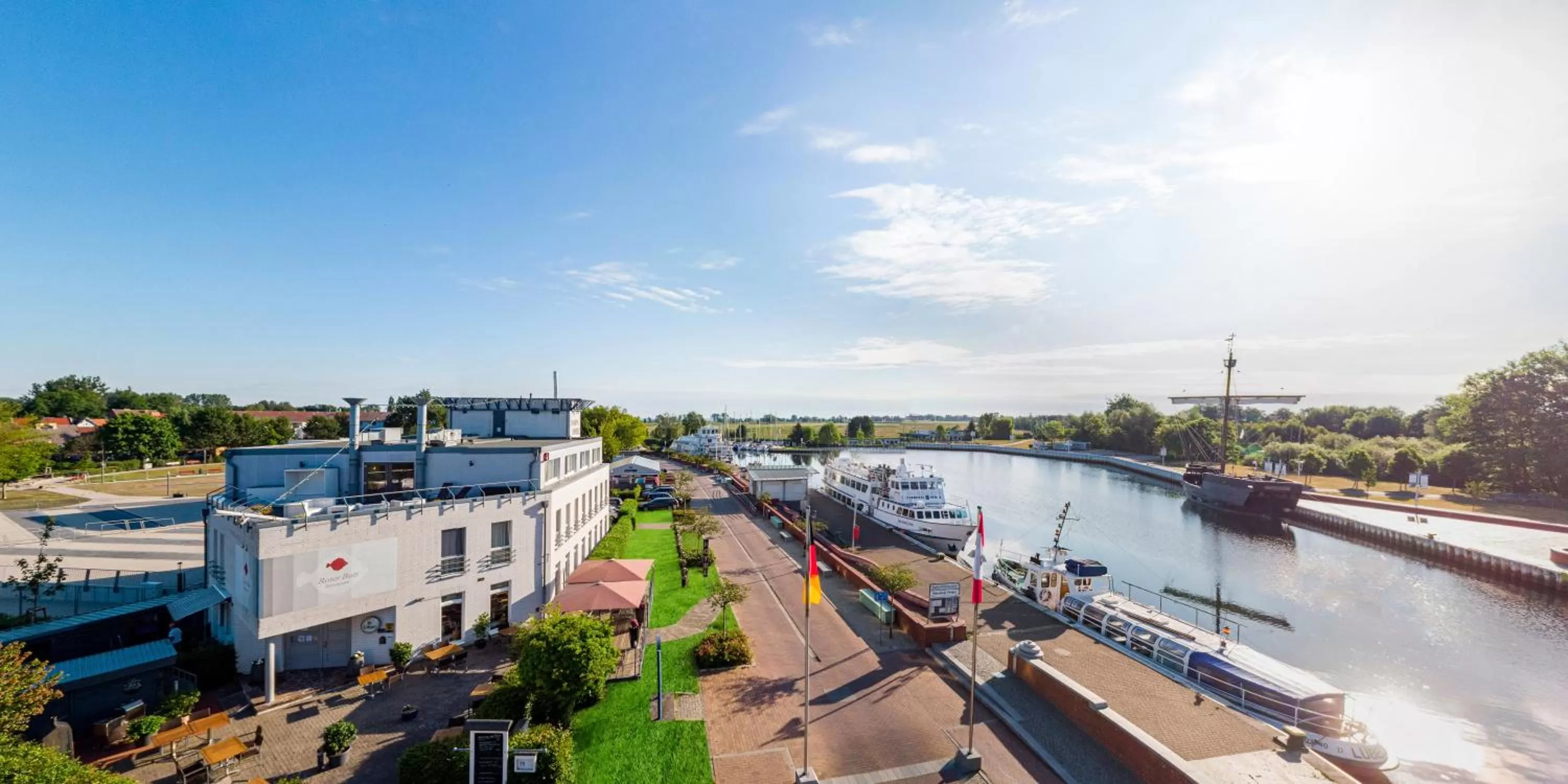 Property building in HafenHotel PommernYacht