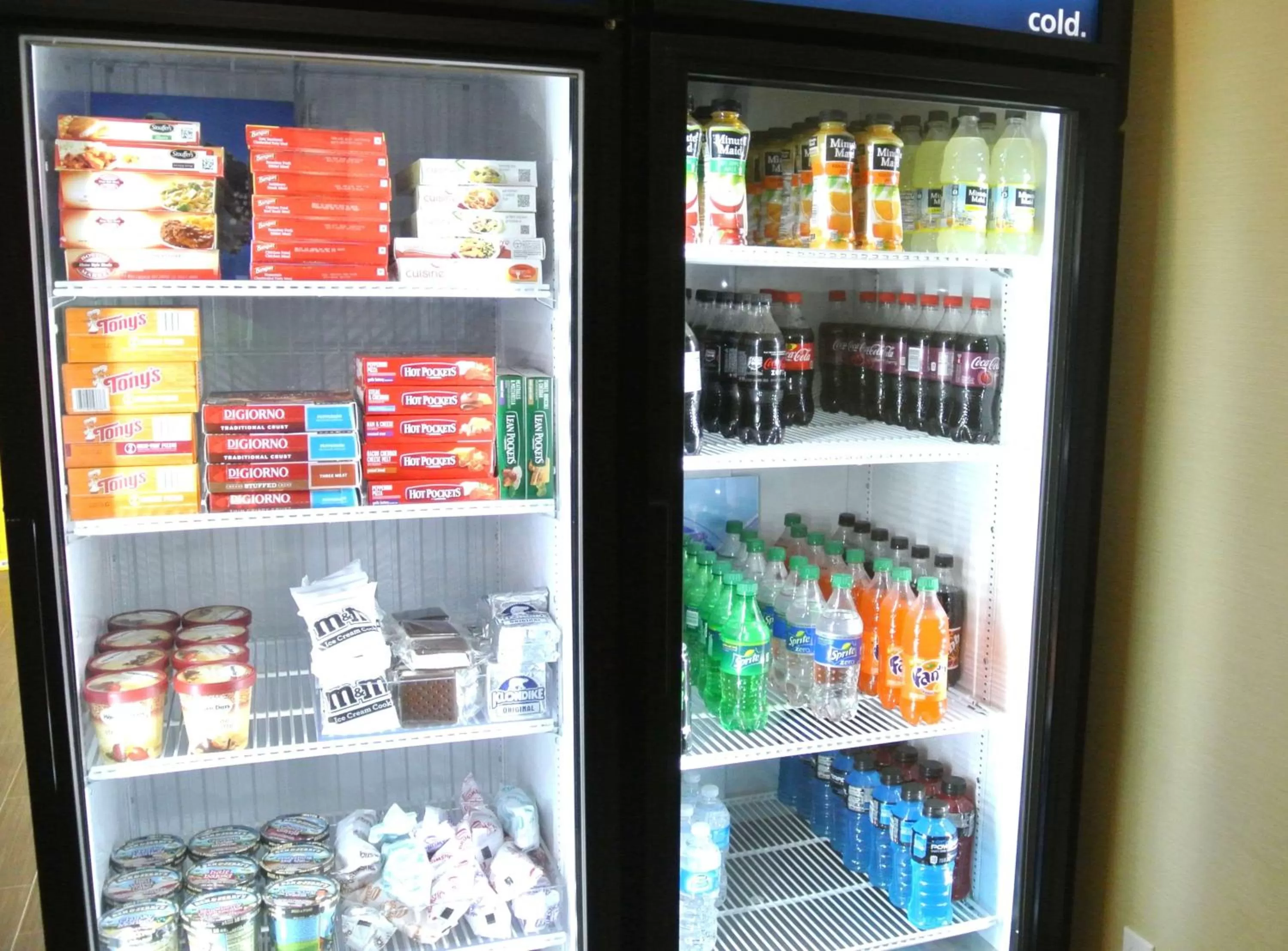 Restaurant/places to eat in Hampton Inn Carrizo Springs