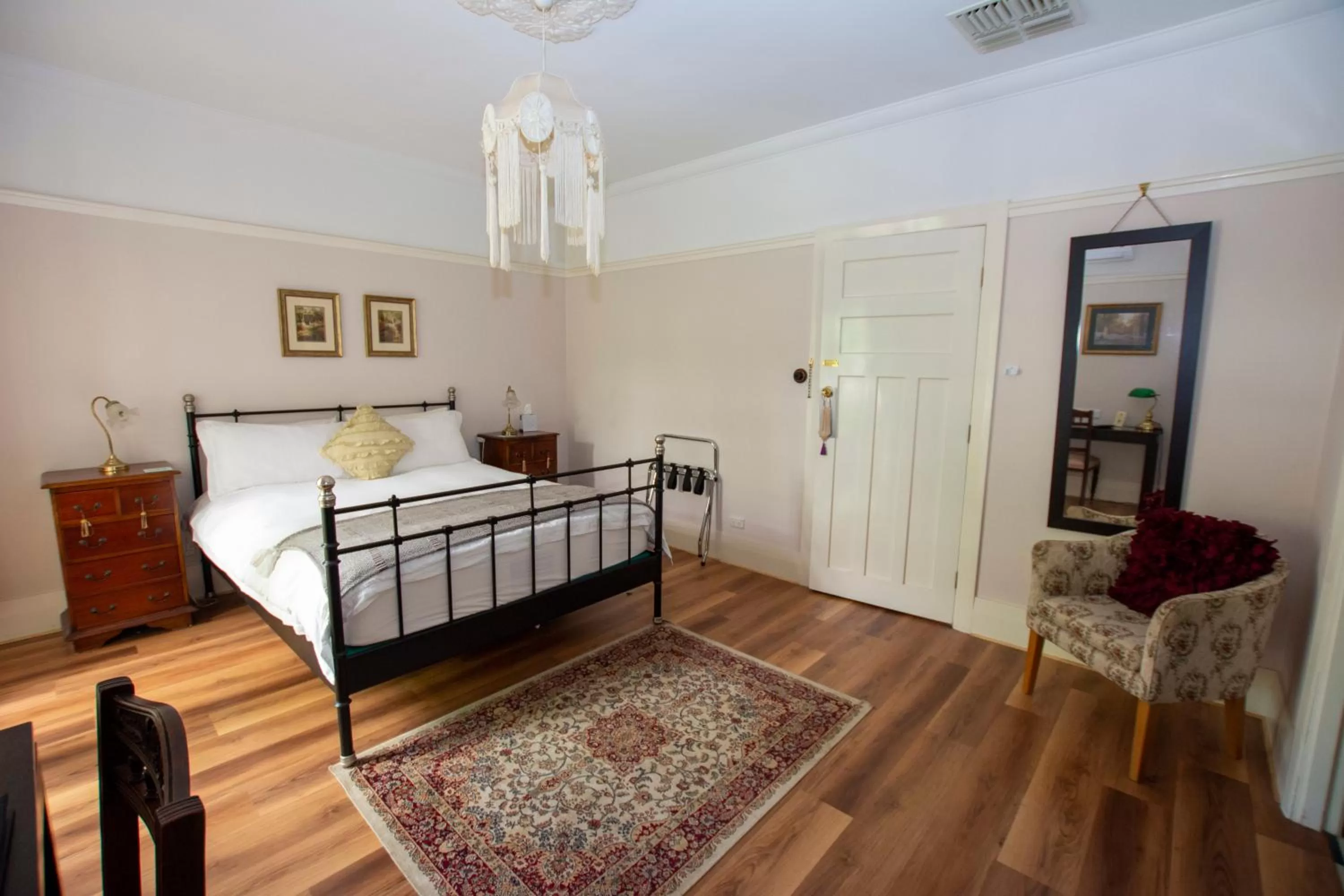 Bedroom, Bed in Rosebridge House Bed & Breakfast Adult Retreat