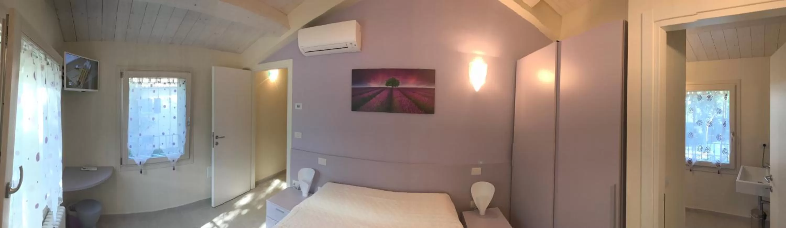 Photo of the whole room in Il Lauro