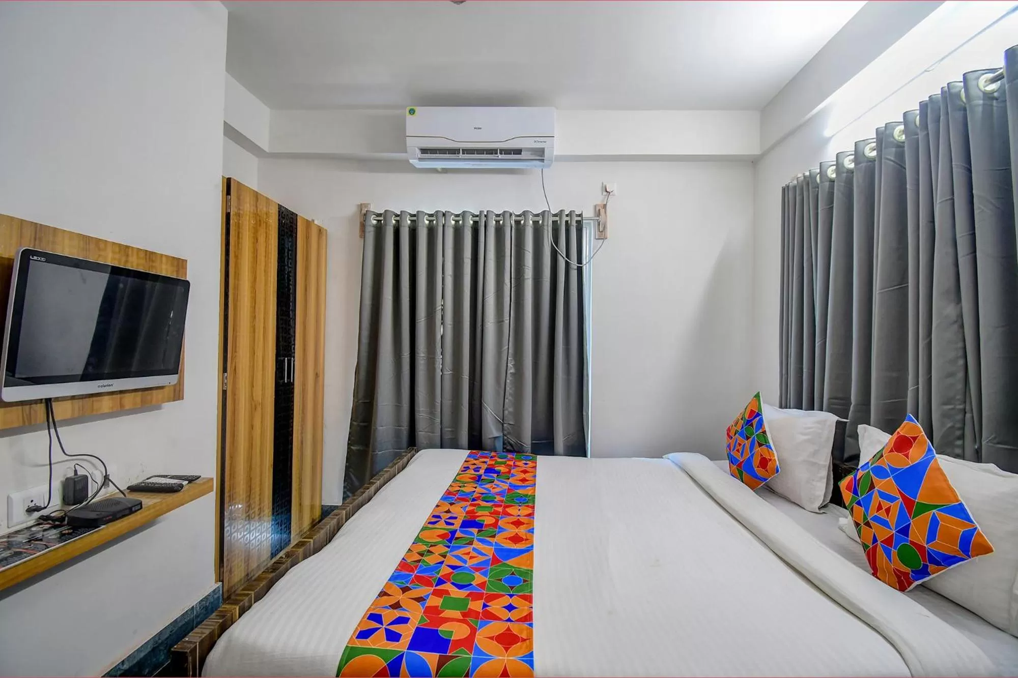 Bed in FabExpress Amar Raj Villa - Nr Eco Park